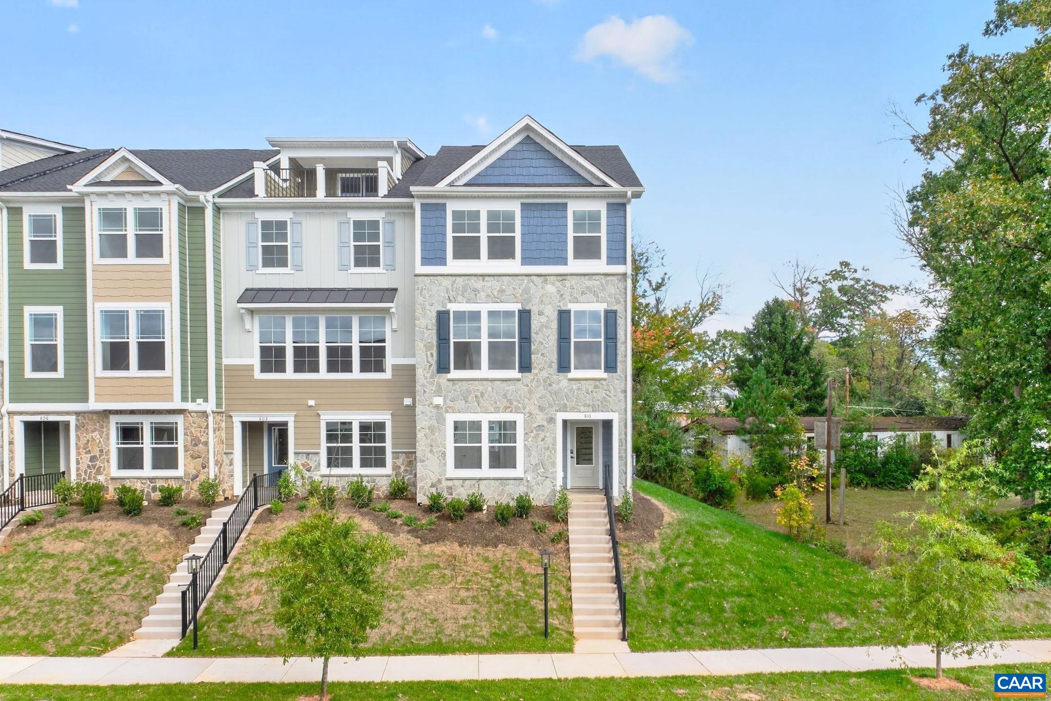 810 Park Ridge Dr — photo