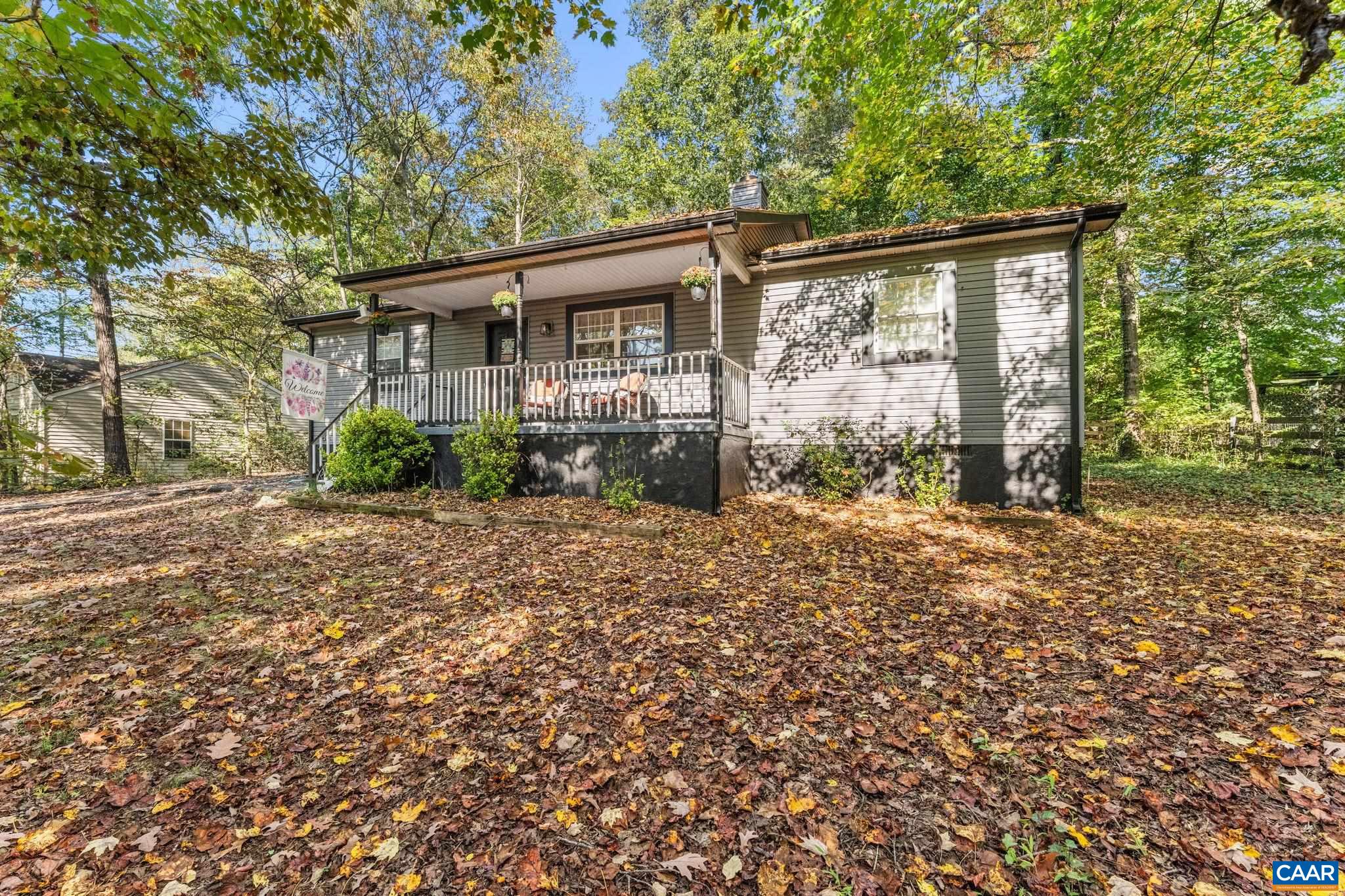 921 Jefferson Dr — photo