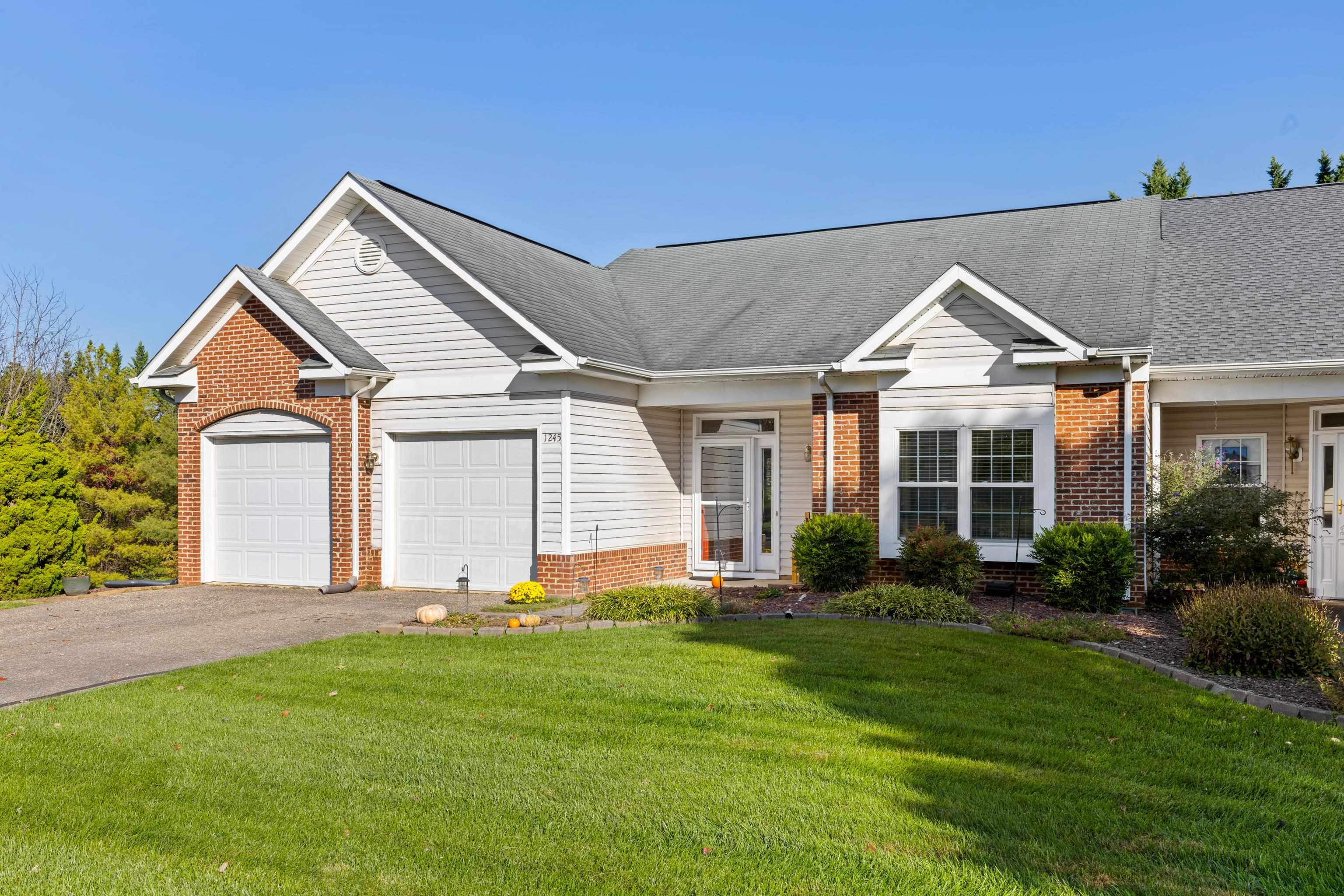 1245 Wordsworth Ct — photo