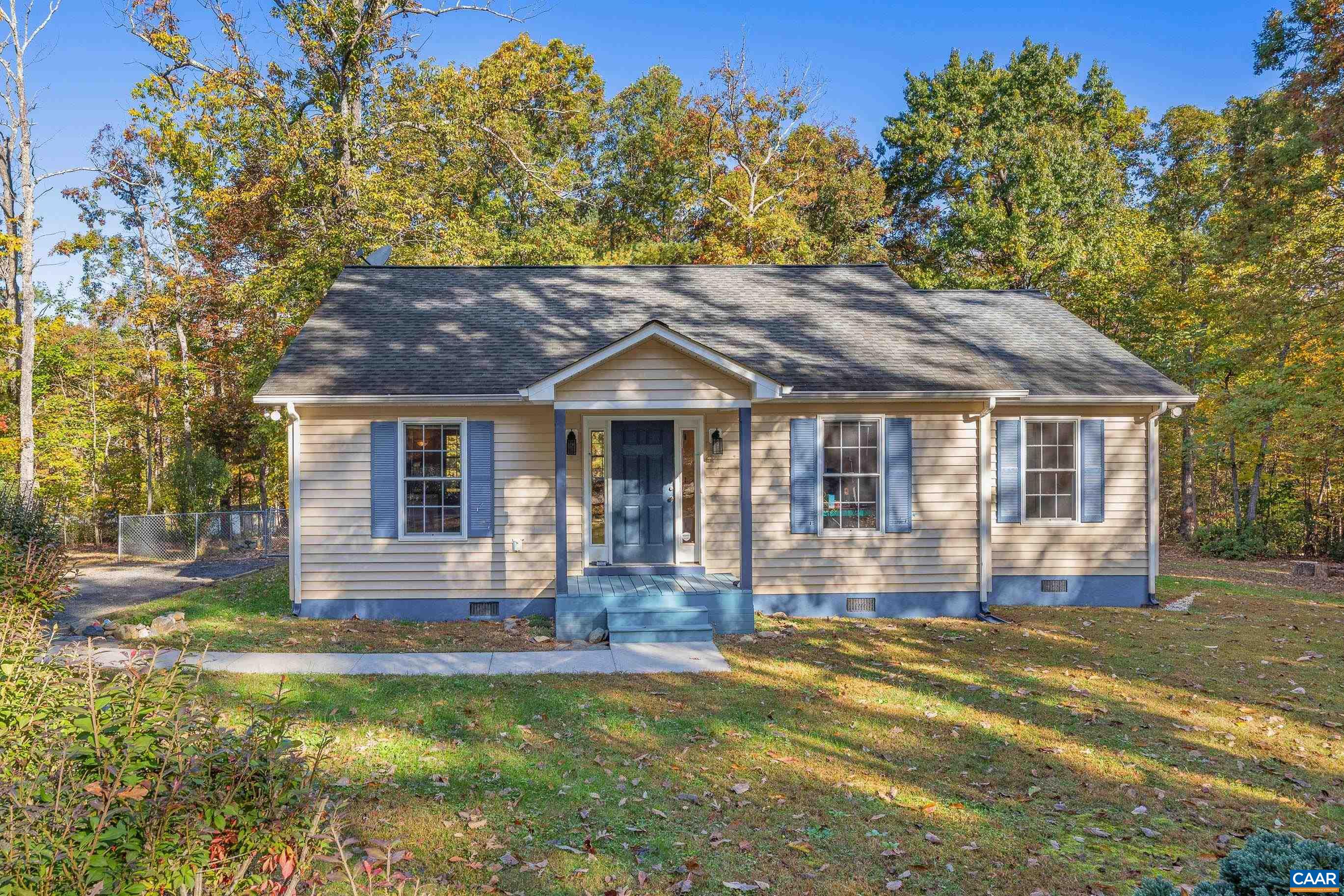 273 Fredericksburg Rd — photo