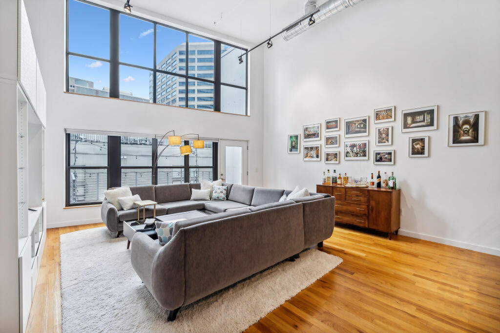 231 Rep John Lewis Way N, Apt 503 — photo