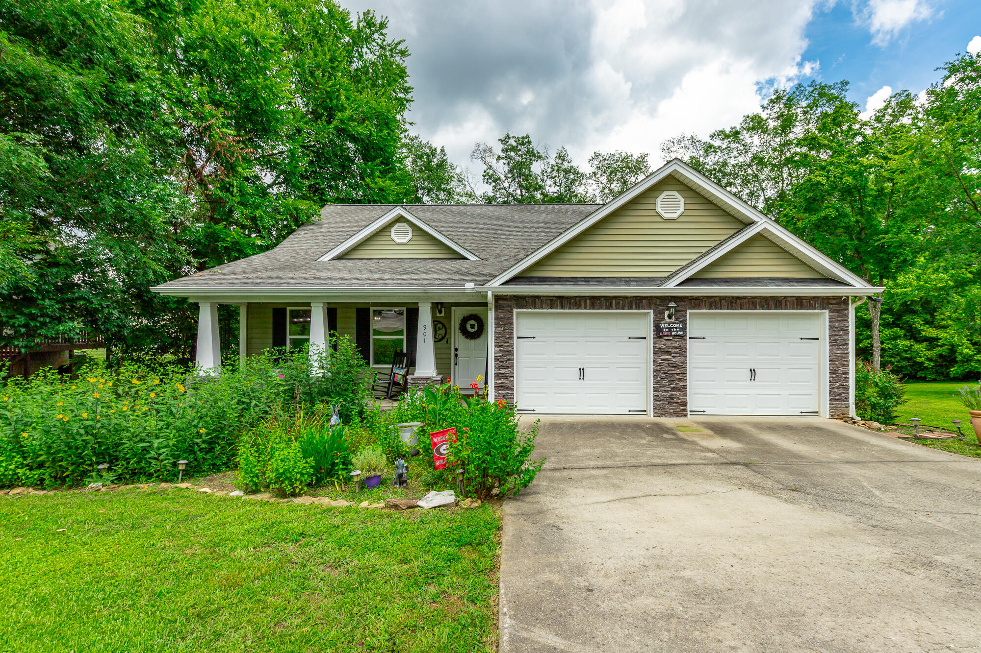 901 Haggard Road — photo