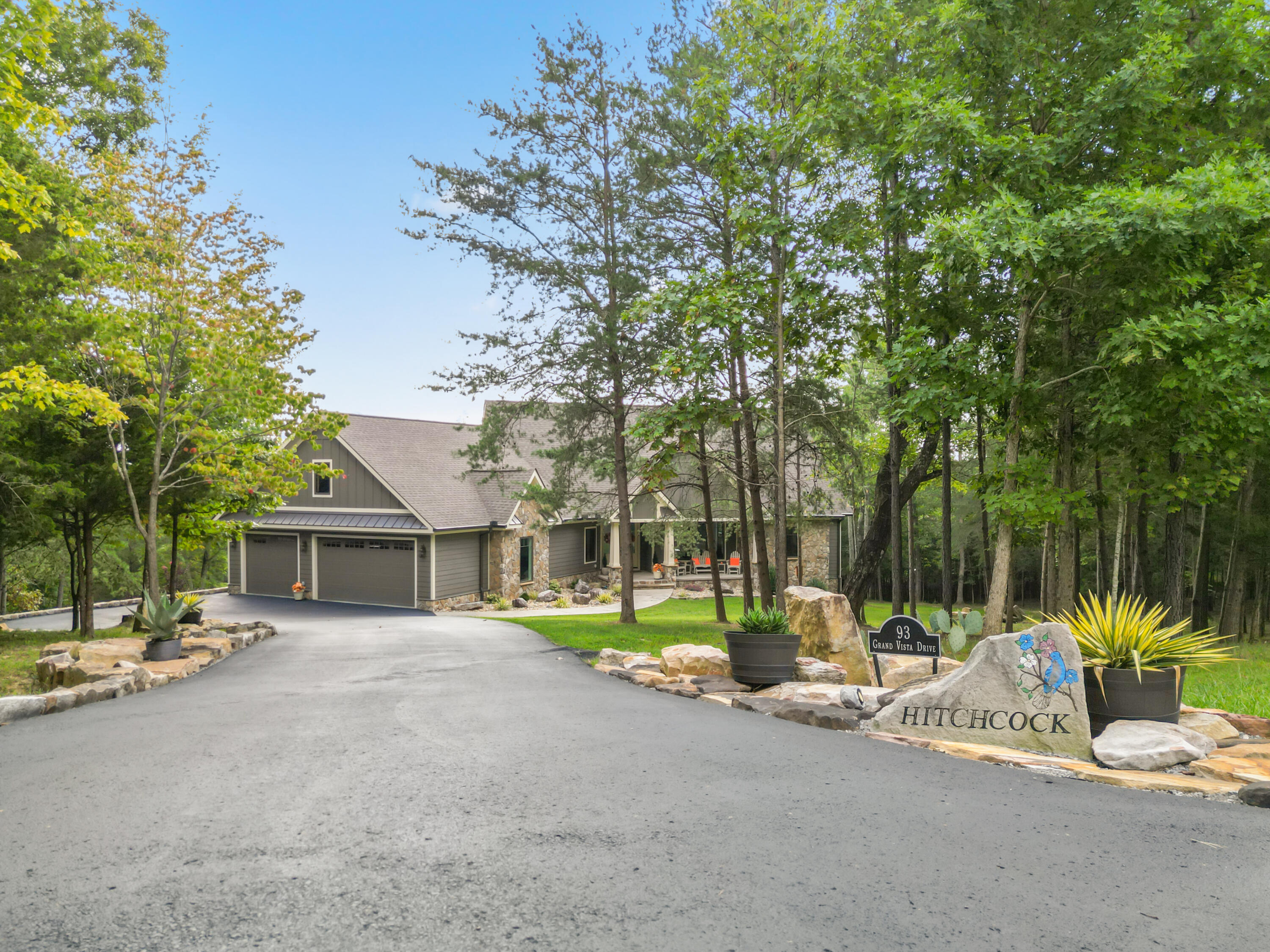 93 Grand Vista Drive — photo