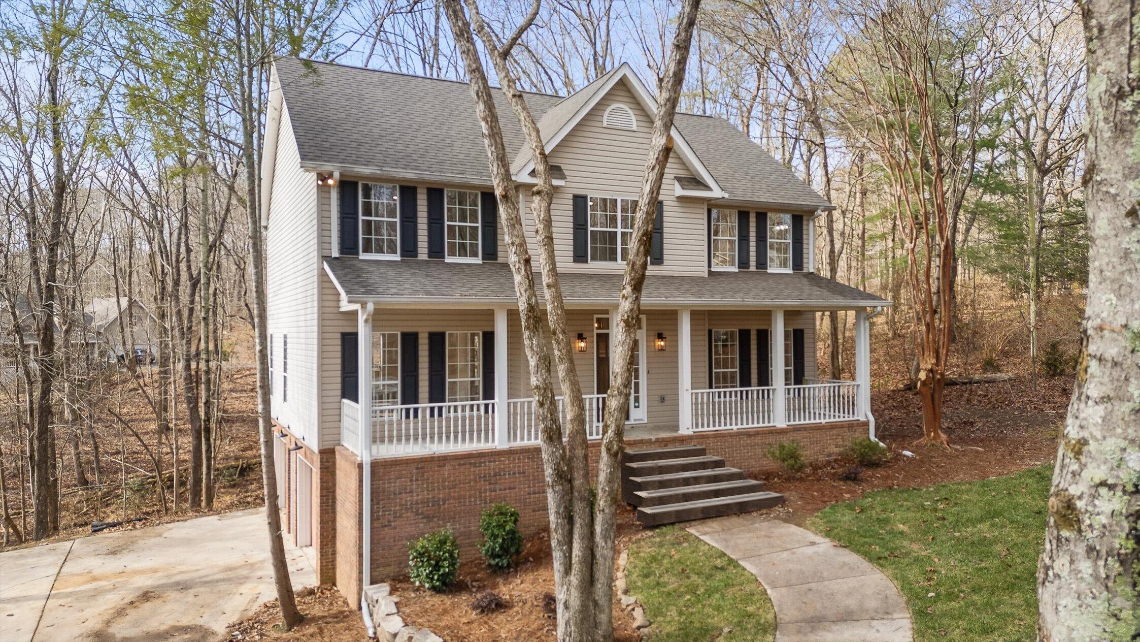 4715 Creek Point Lane — photo