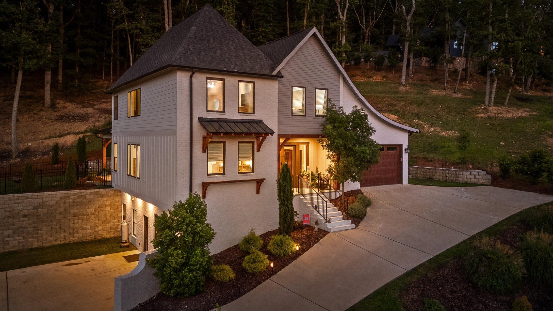 9962 Caseview Drive — photo