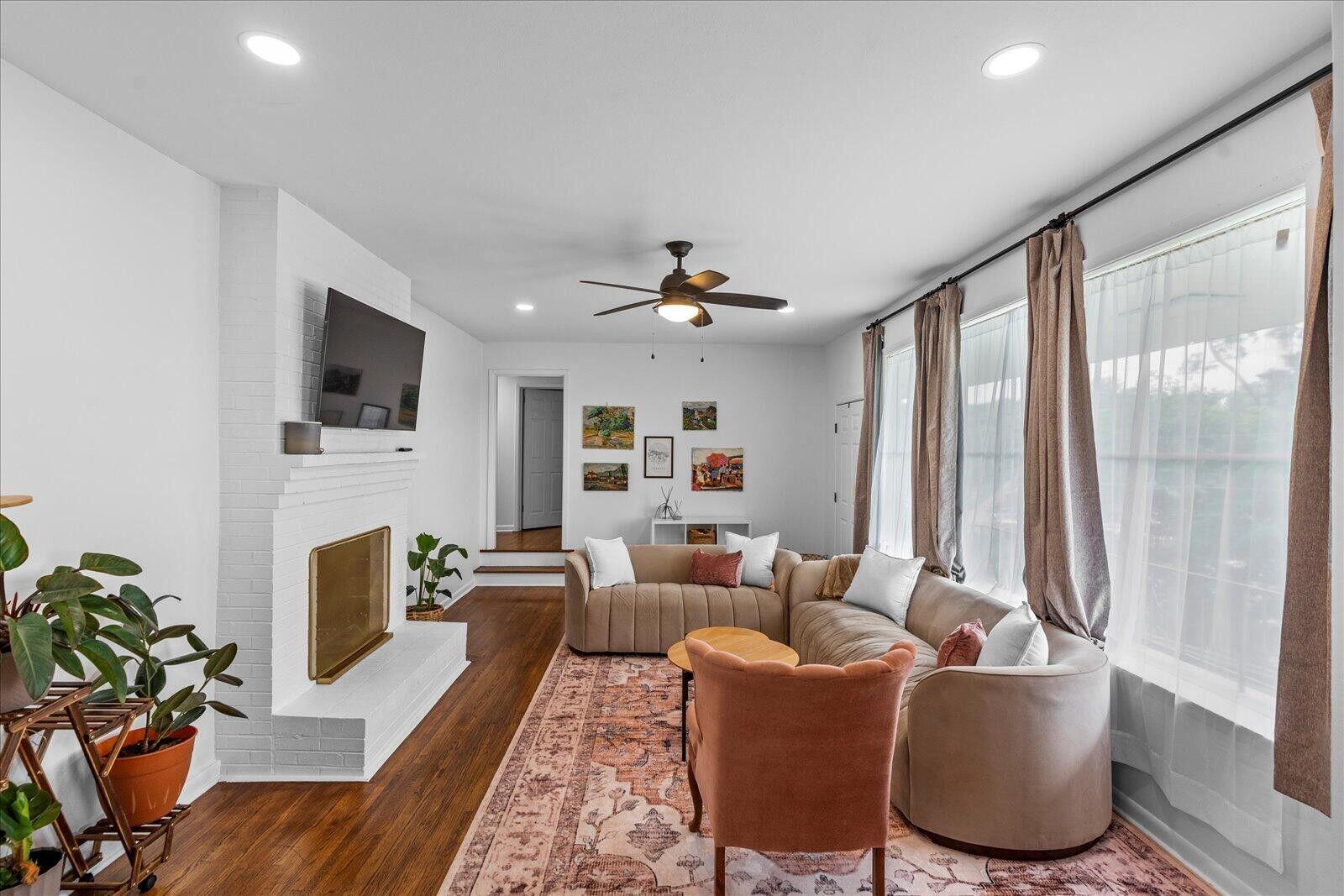 3818 Granada Drive — photo