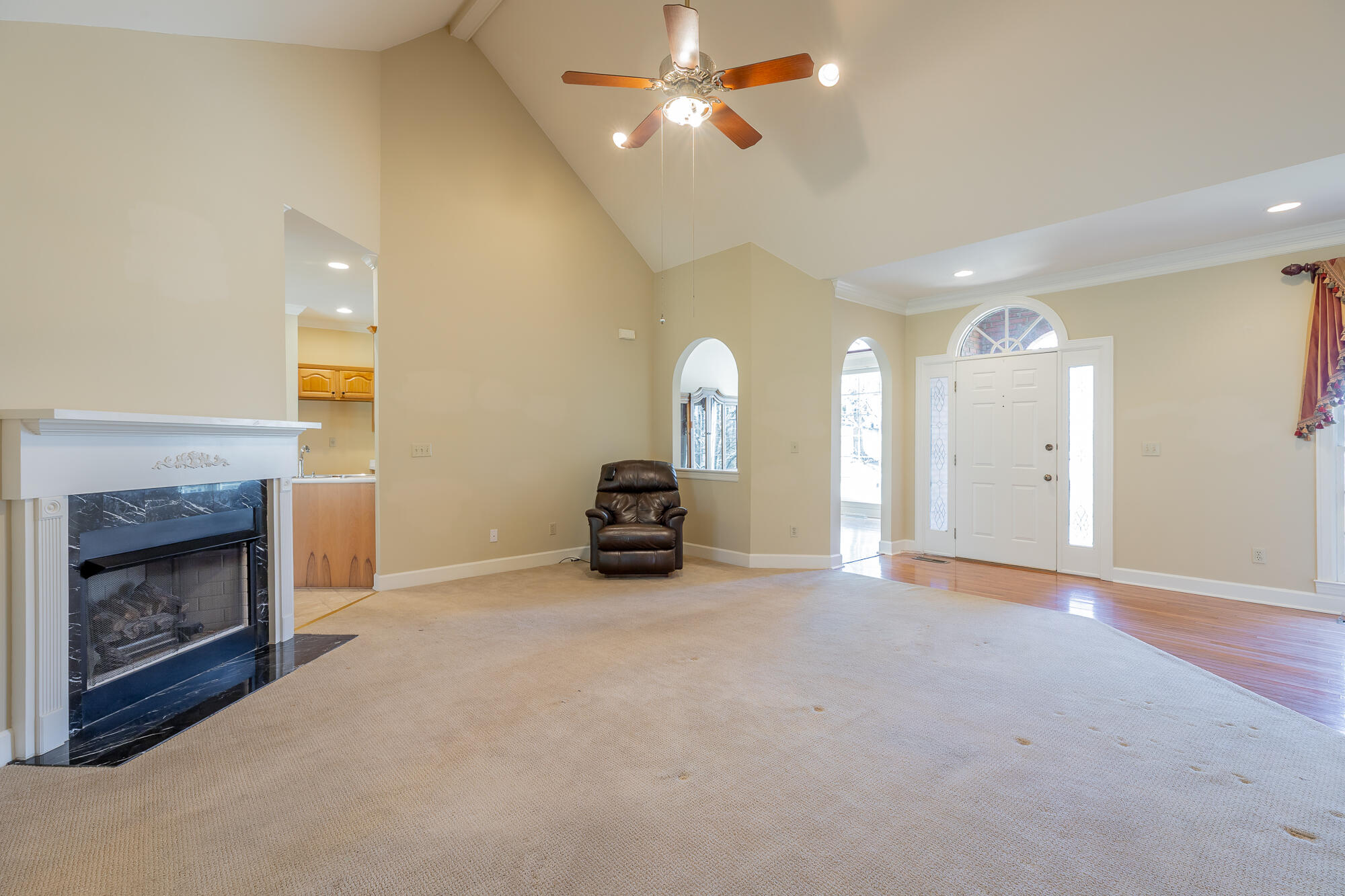 1704 Estrellita Circle — photo