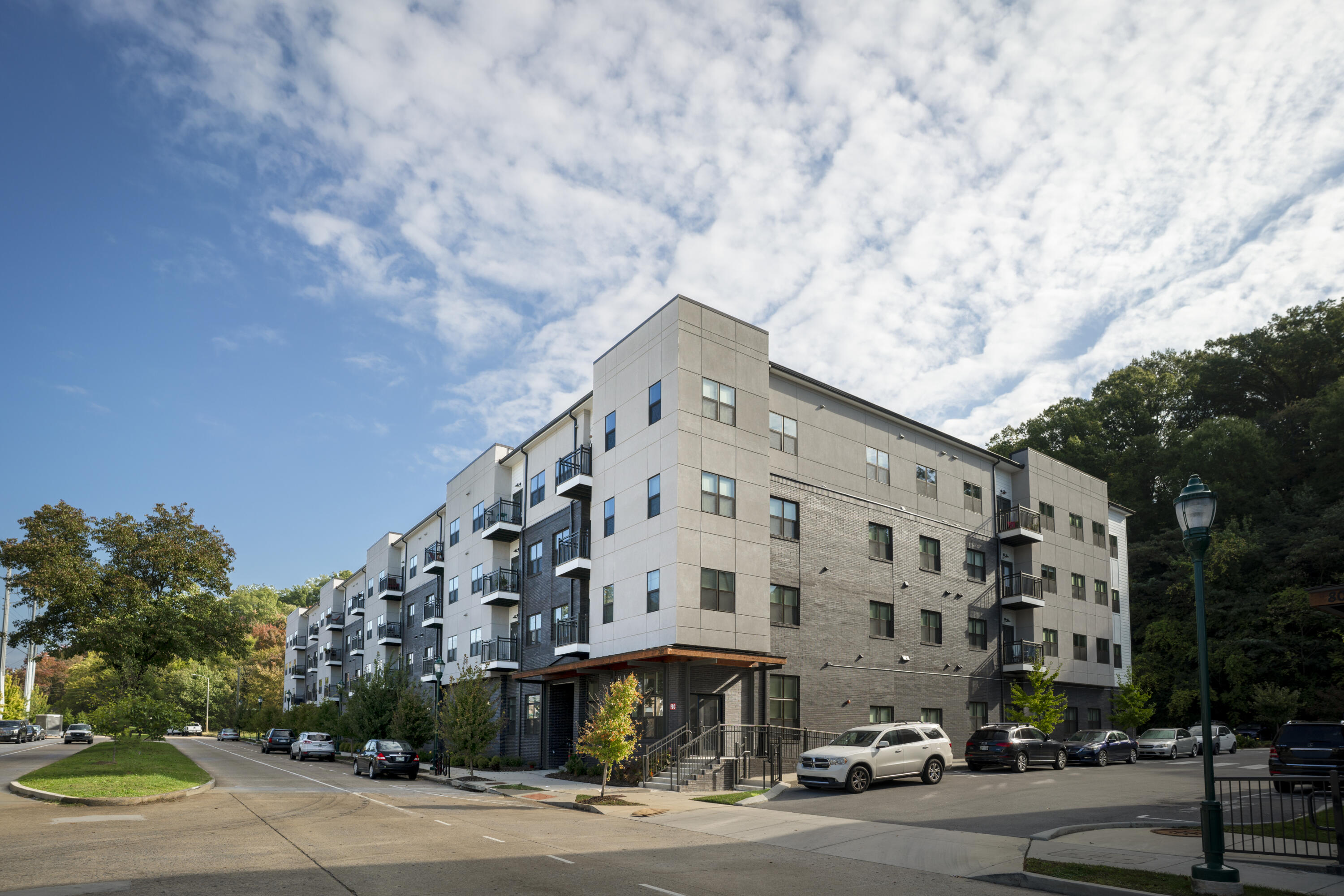 782 Riverfront Parkway, 123 — photo