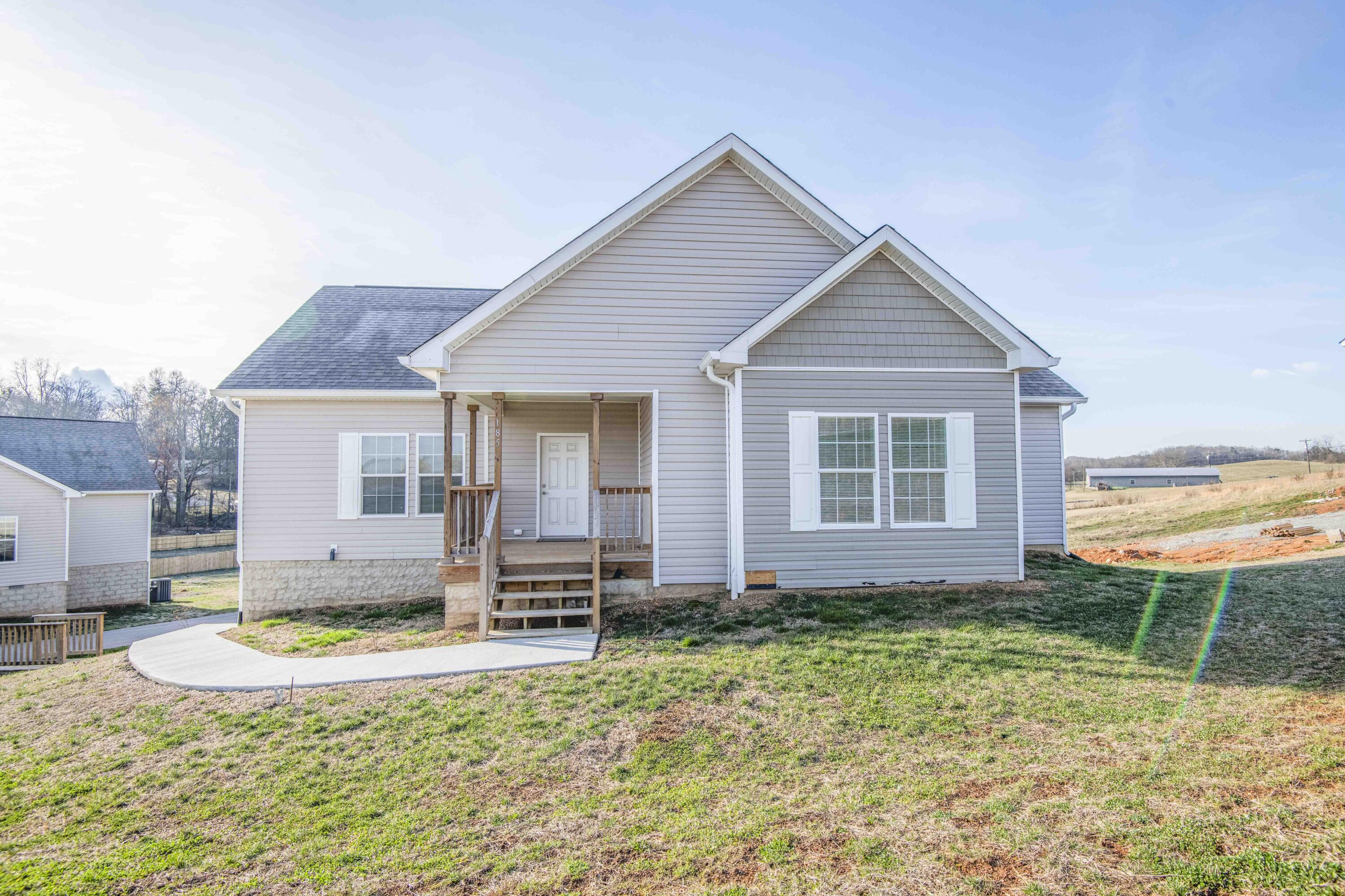 185 Waters Edge Drive — photo
