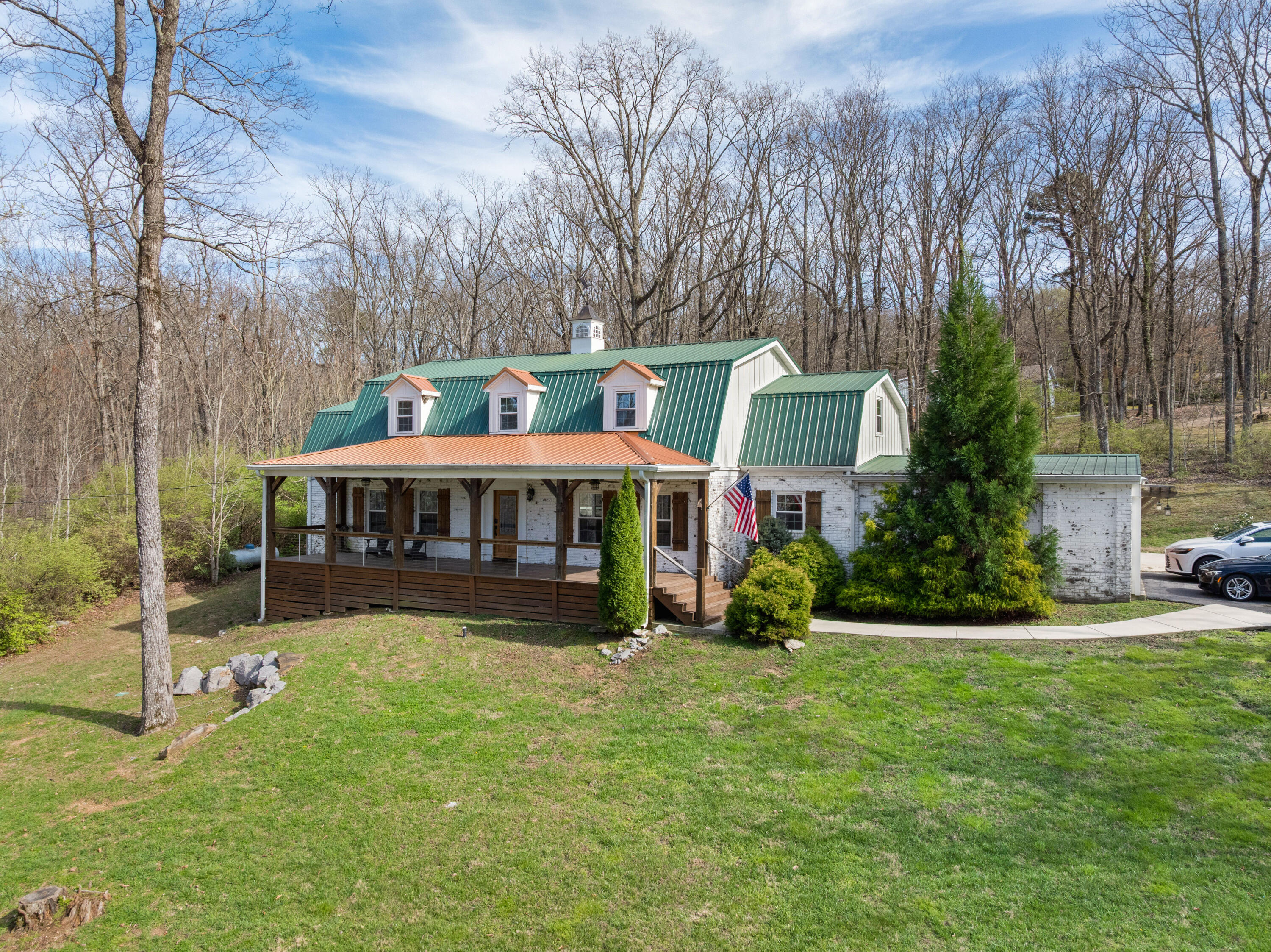 1022 River Bend Road — photo
