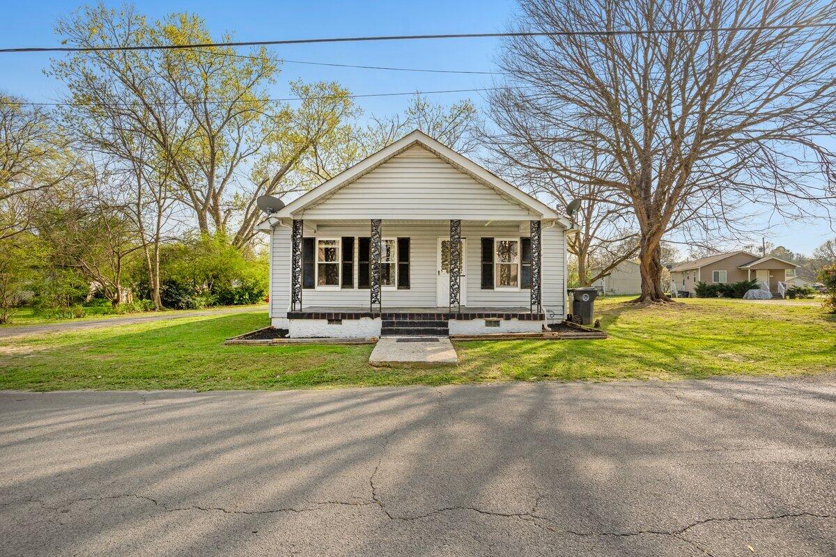 605 Thornton Street — photo