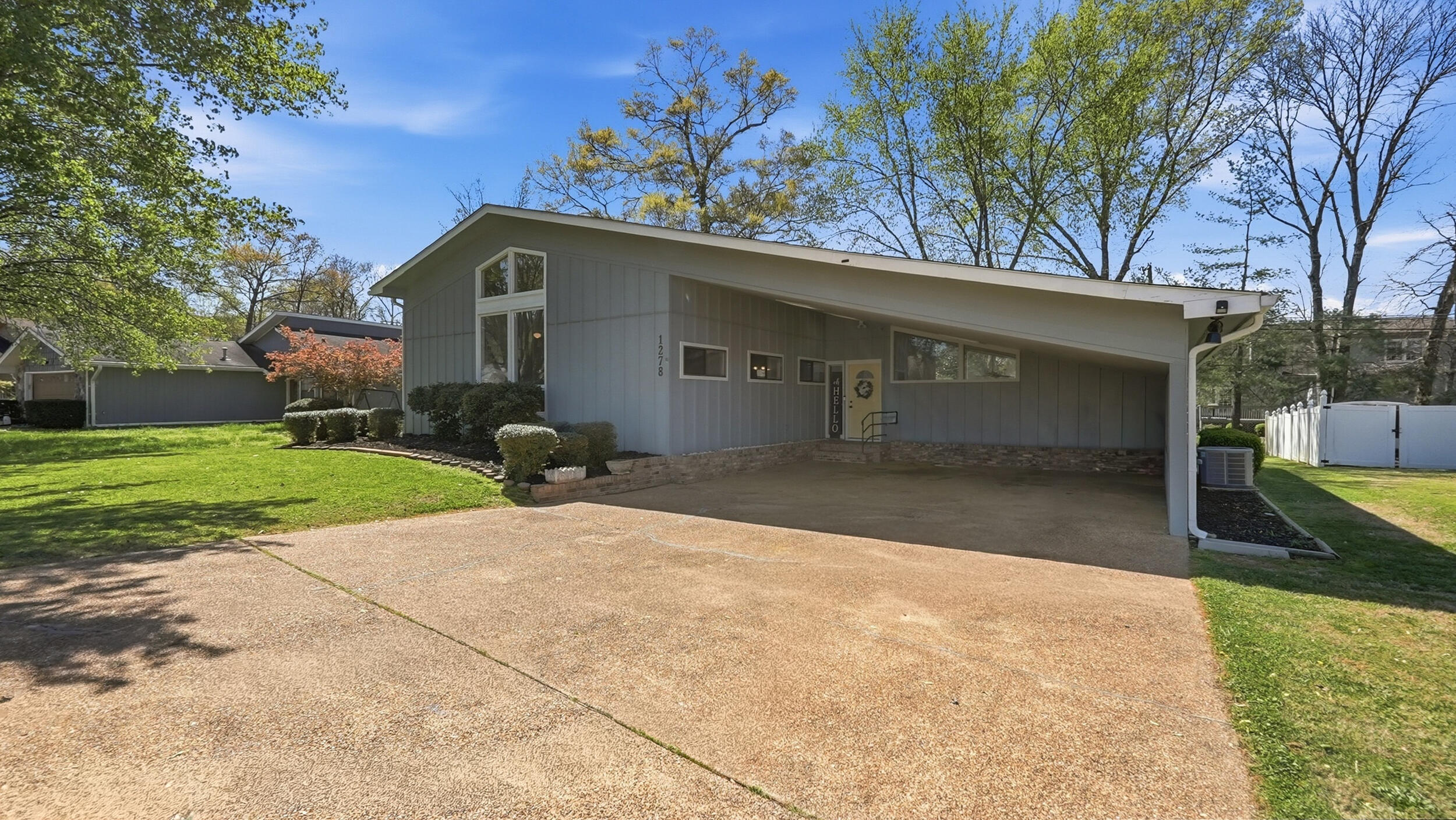 1278 Village Green Drive — photo