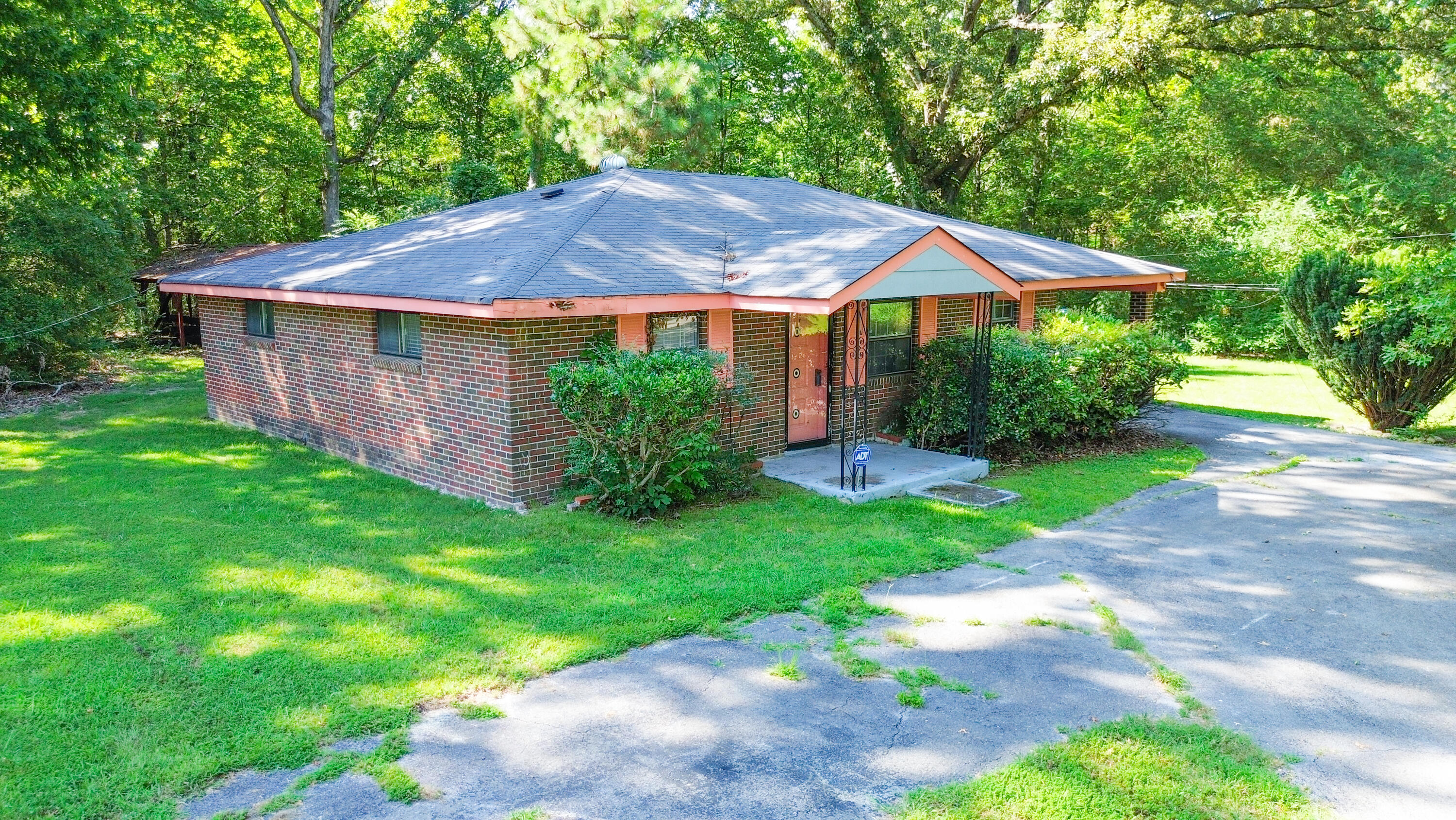 8014 Bork Memorial Drive — photo