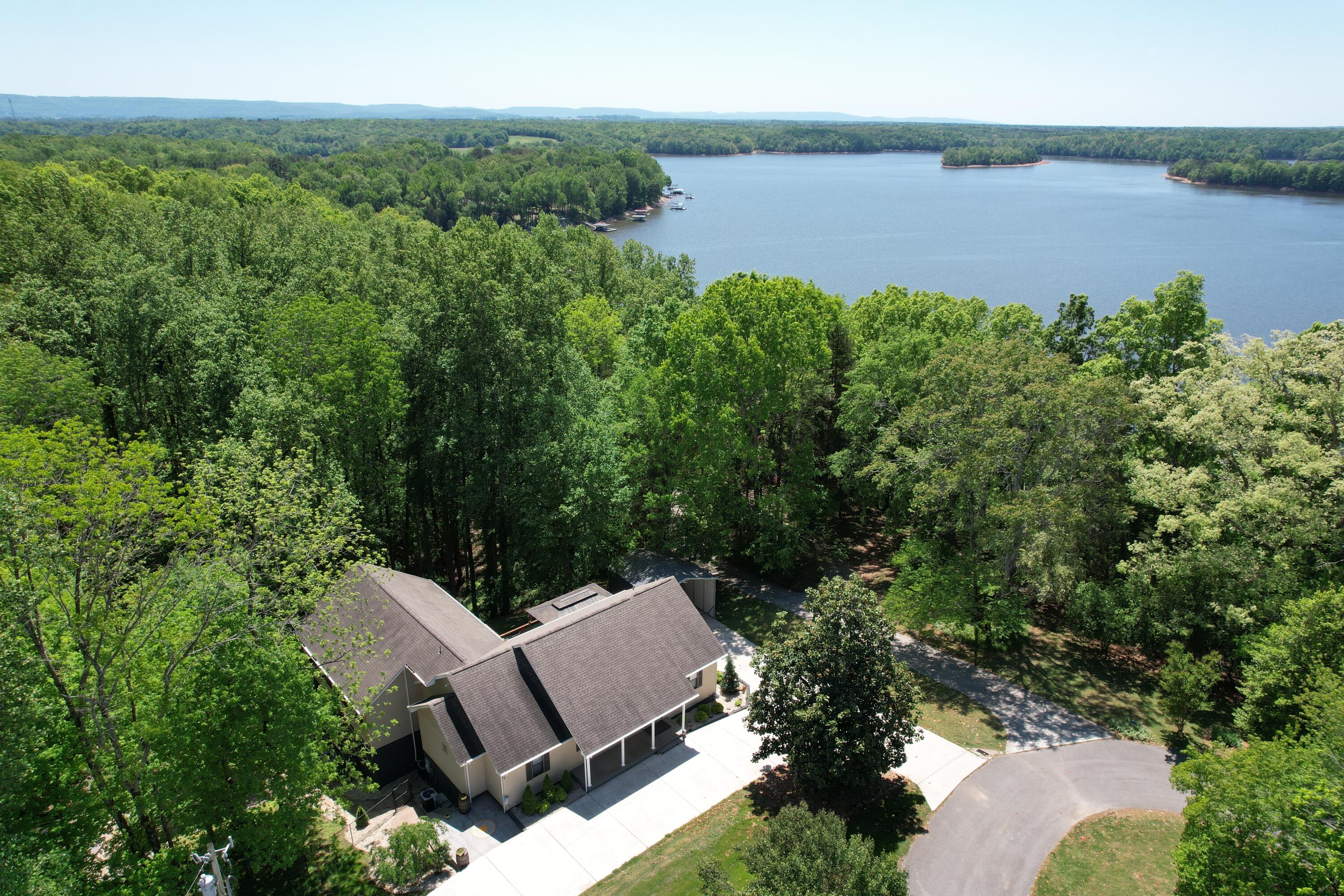 105 W Paradise Drive — photo