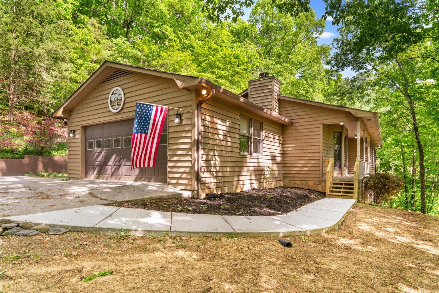 107 Van Buren Drive — photo