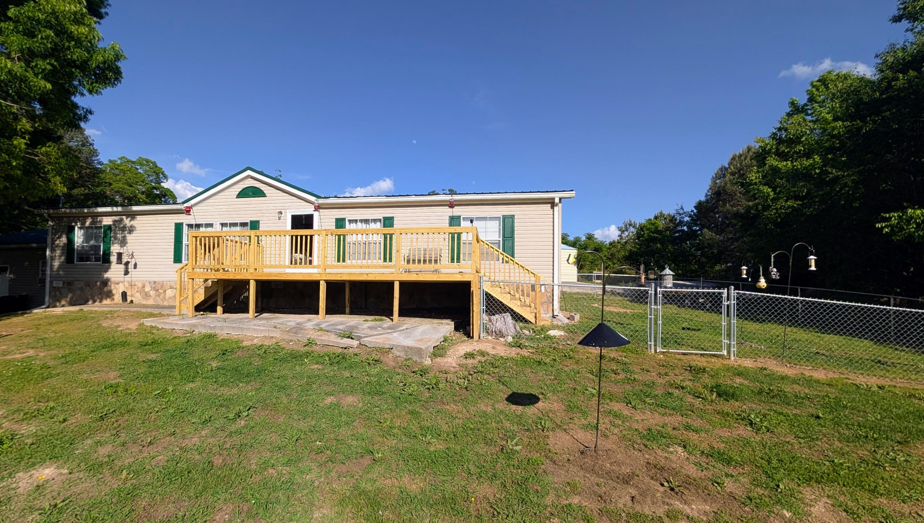 142 Bates Drive — photo