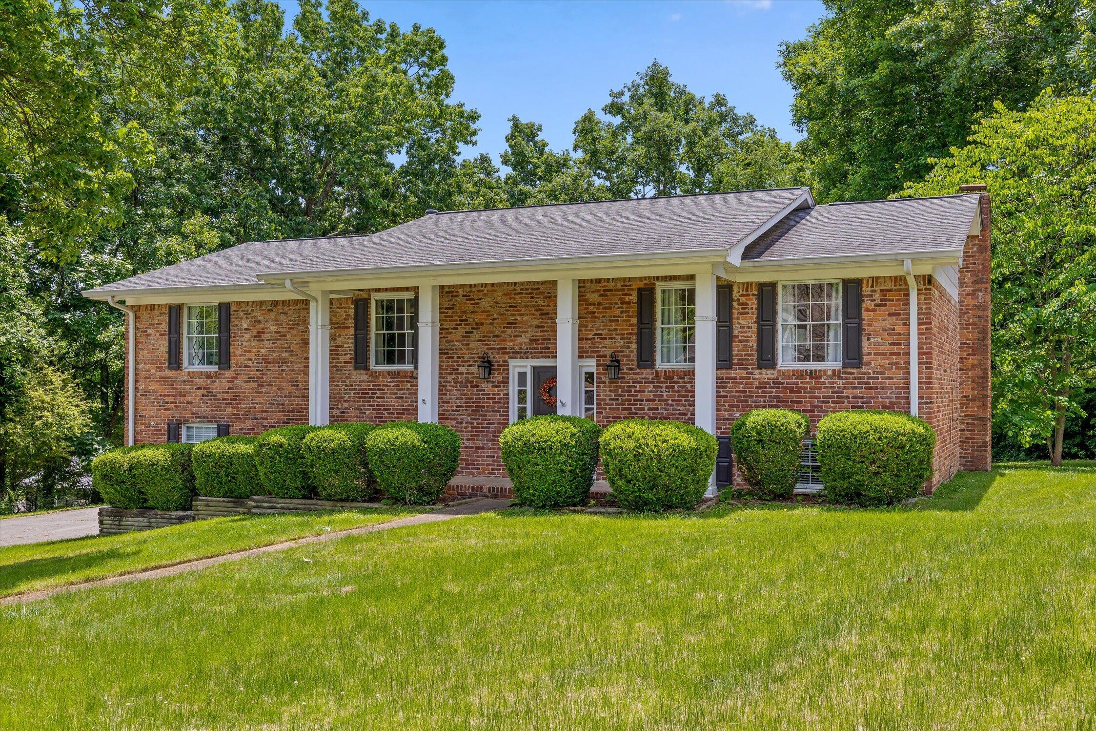 8611 Clearwood Road — photo