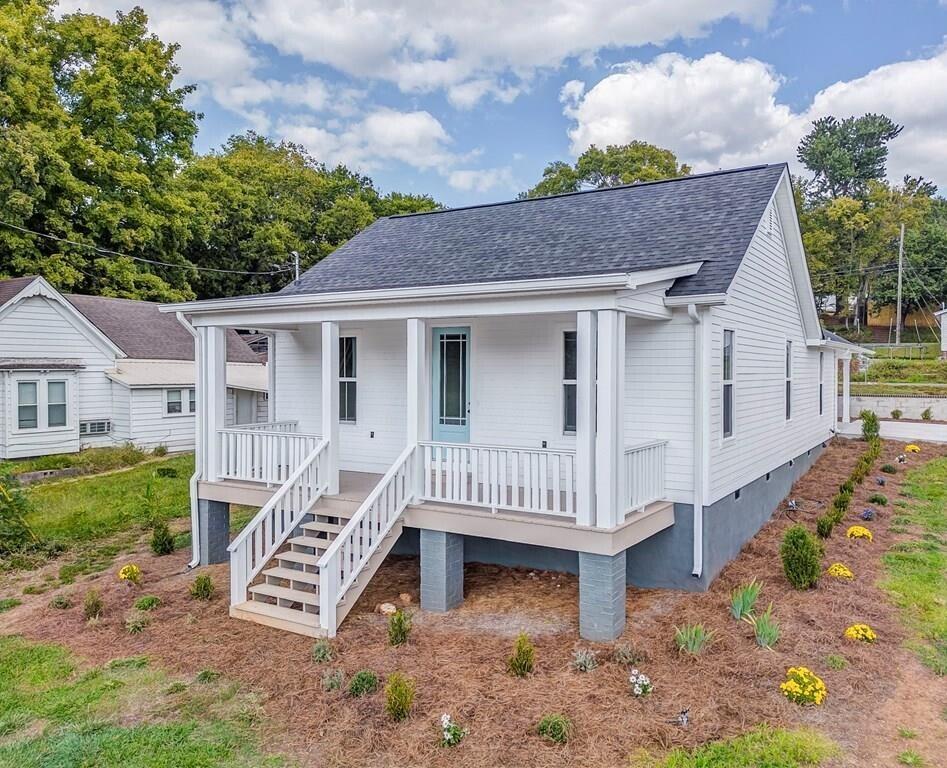 318 W Tyler Street — photo