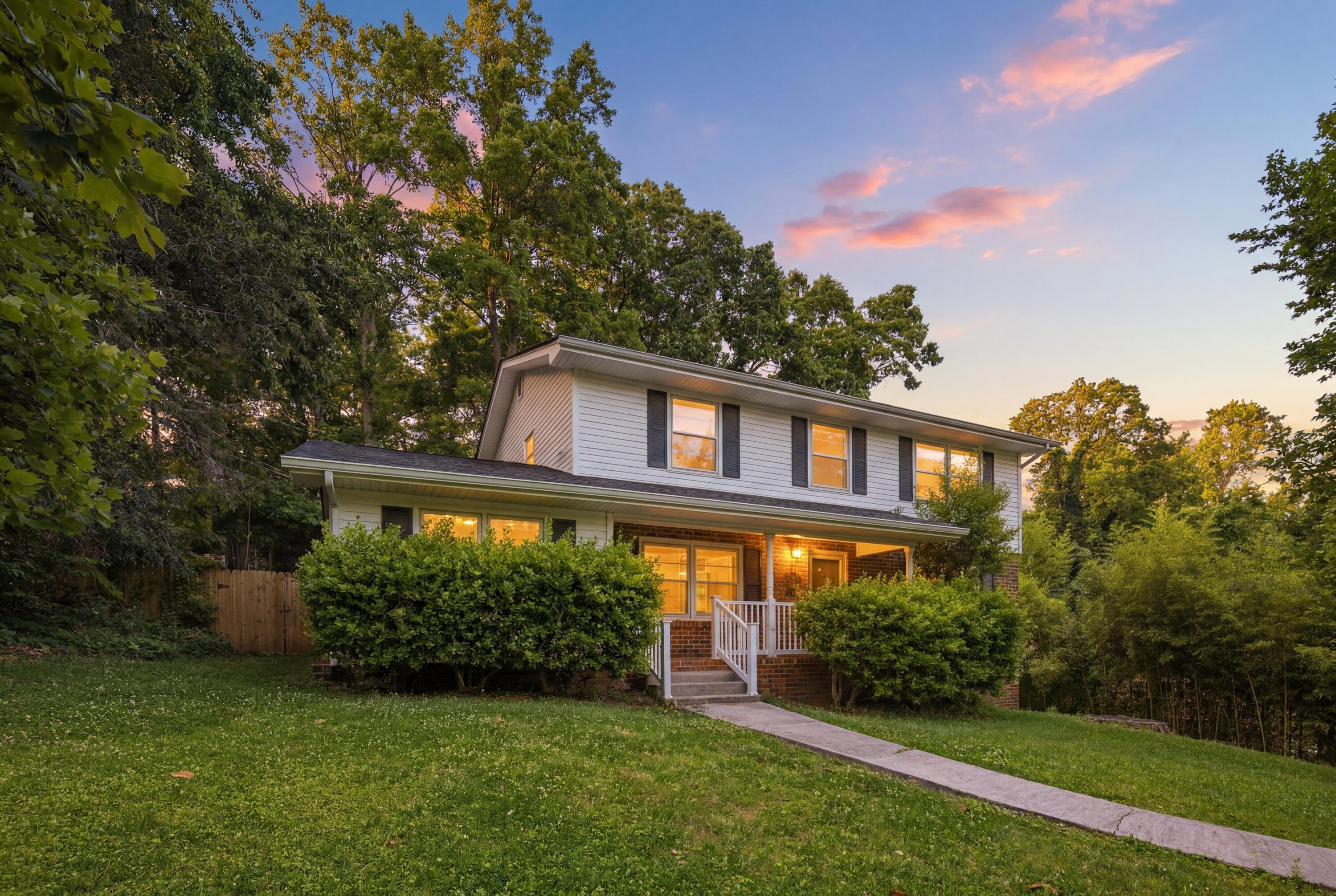 1311 Brockton Drive — photo