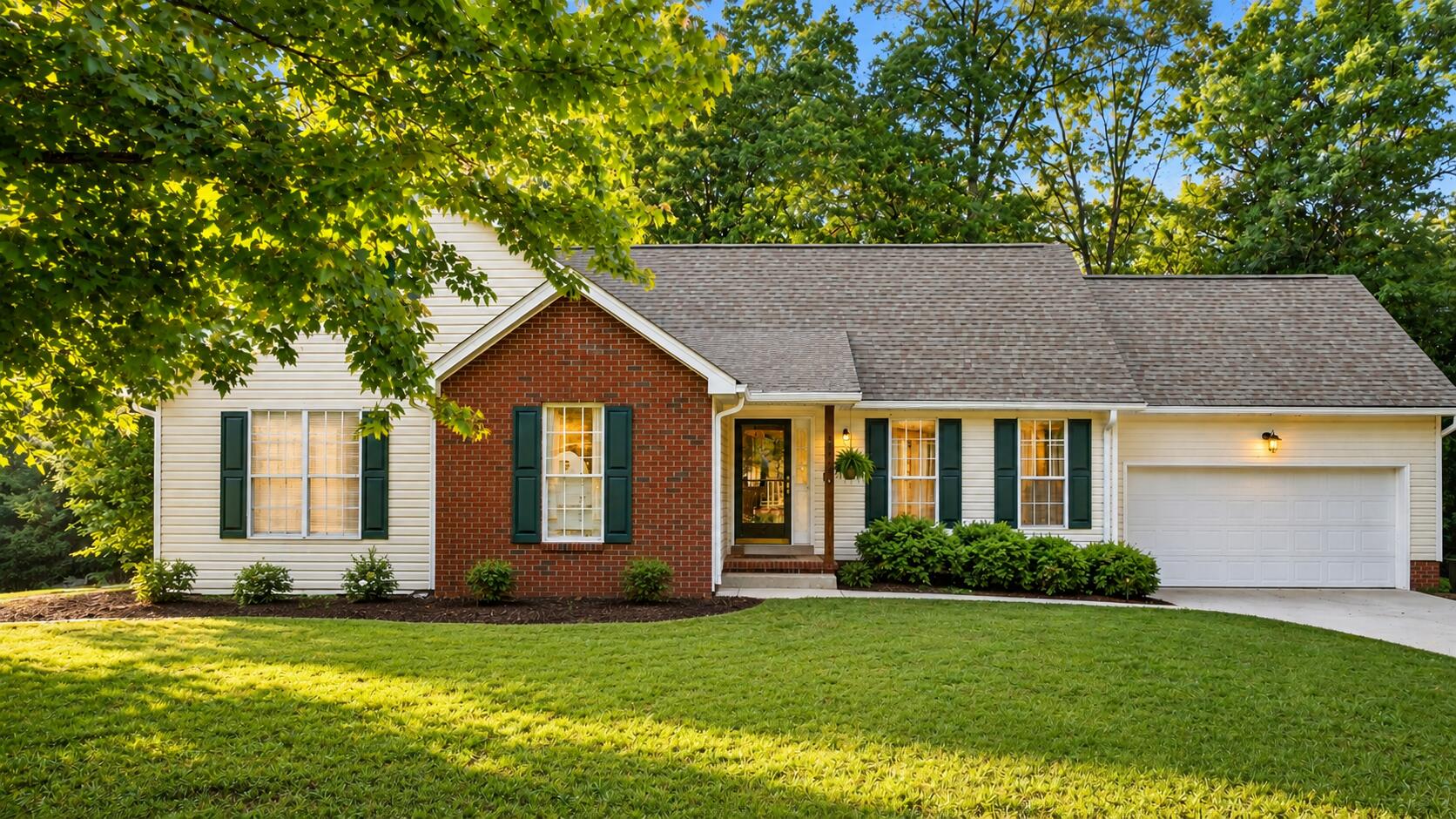 101 Golden Maple Trail NW — photo