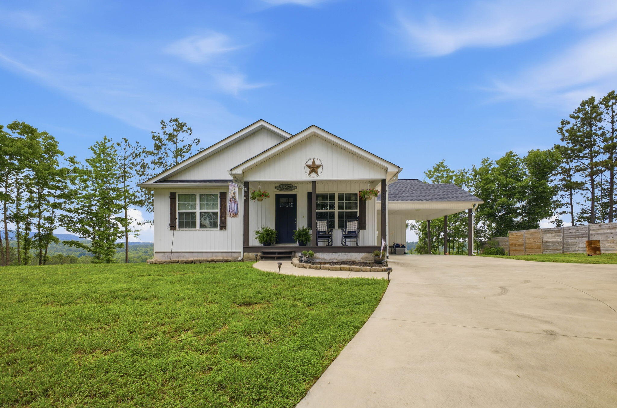 3107 Sonya Drive NW — photo