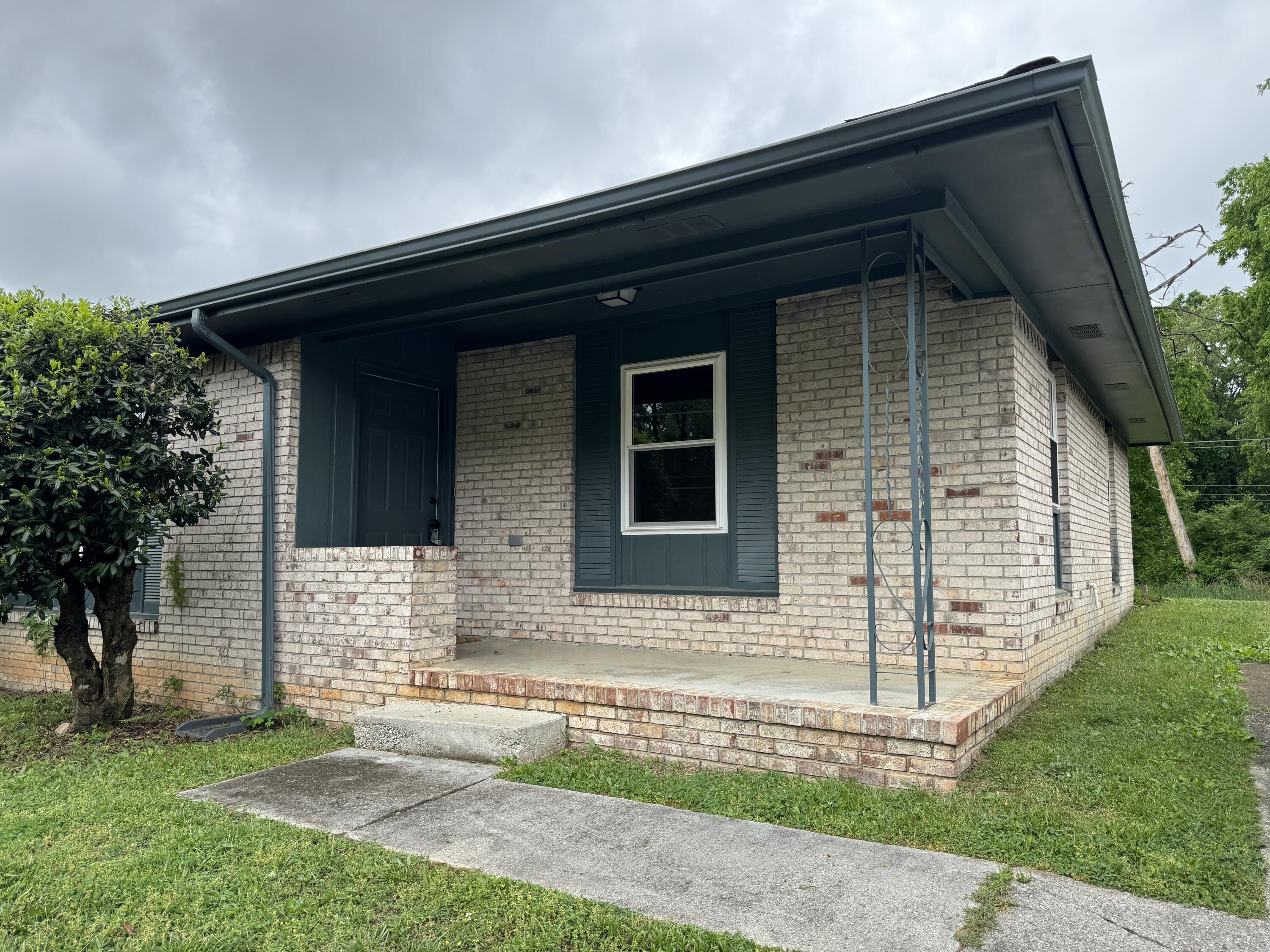 8740 Millard Lee Lane, 8740 — photo