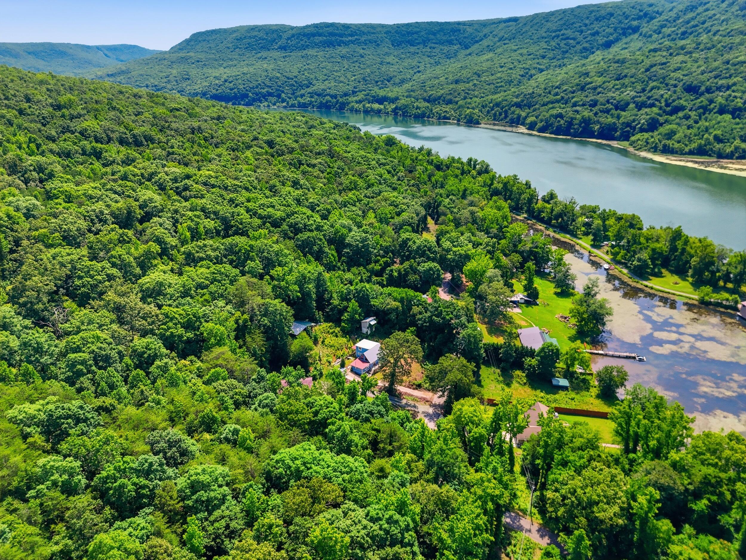 10153 Mullins Cove Road — photo