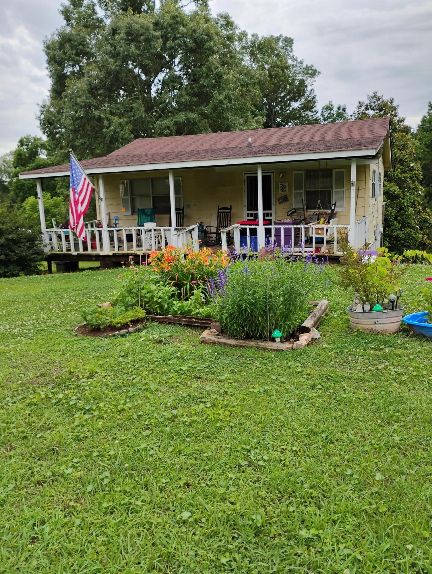 508 Pineywood Drive — photo