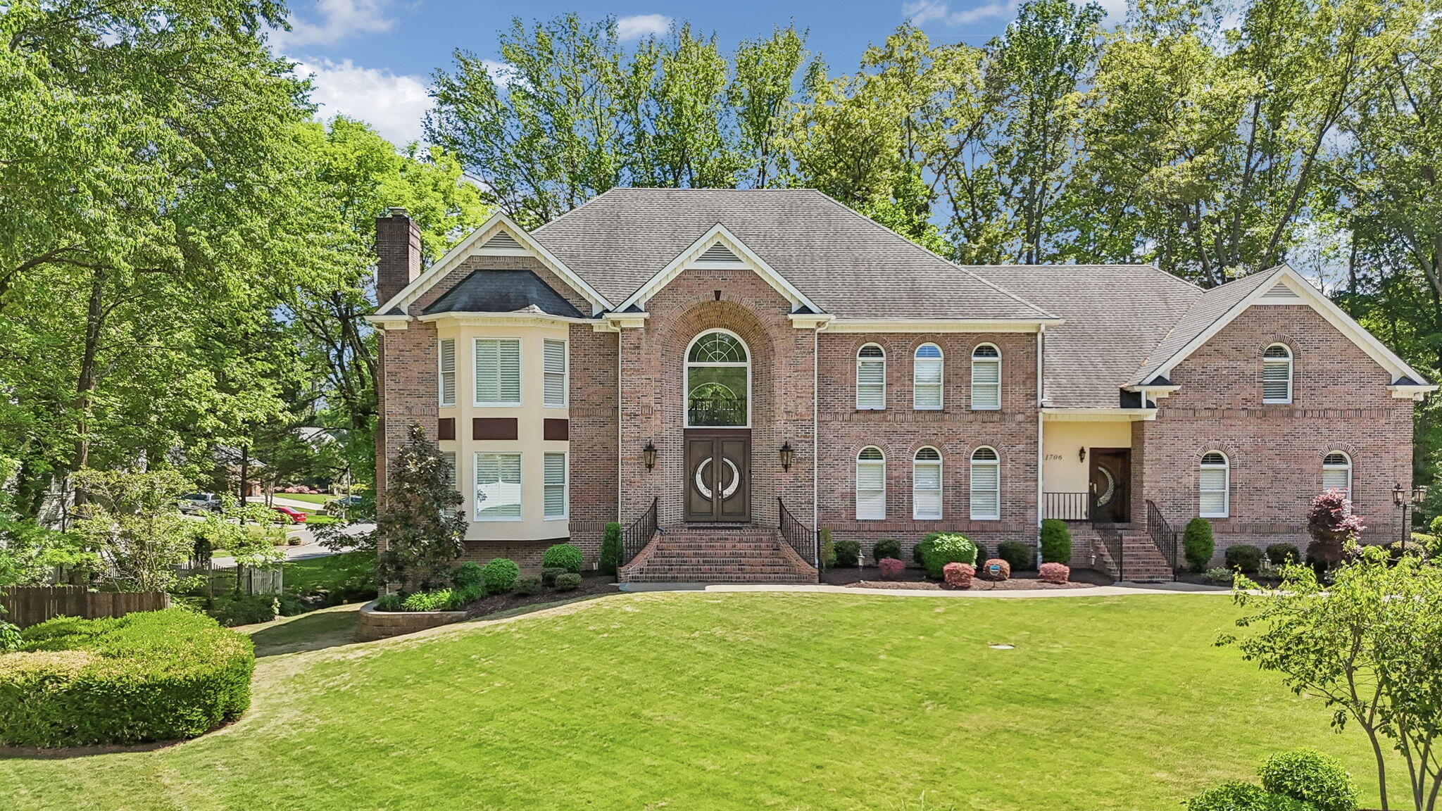 1706 Habersham Way — photo