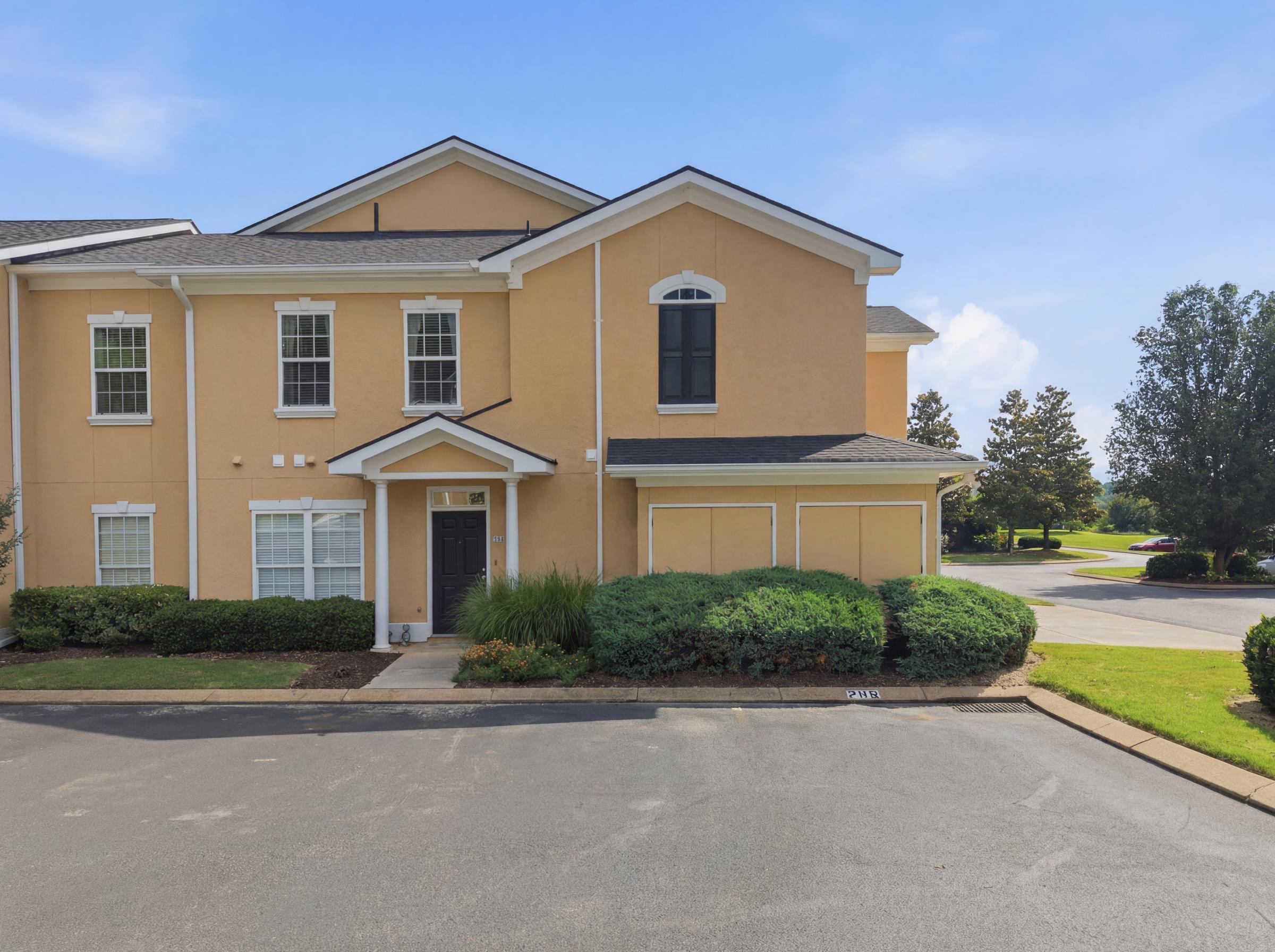 309 Renaissance Court — photo