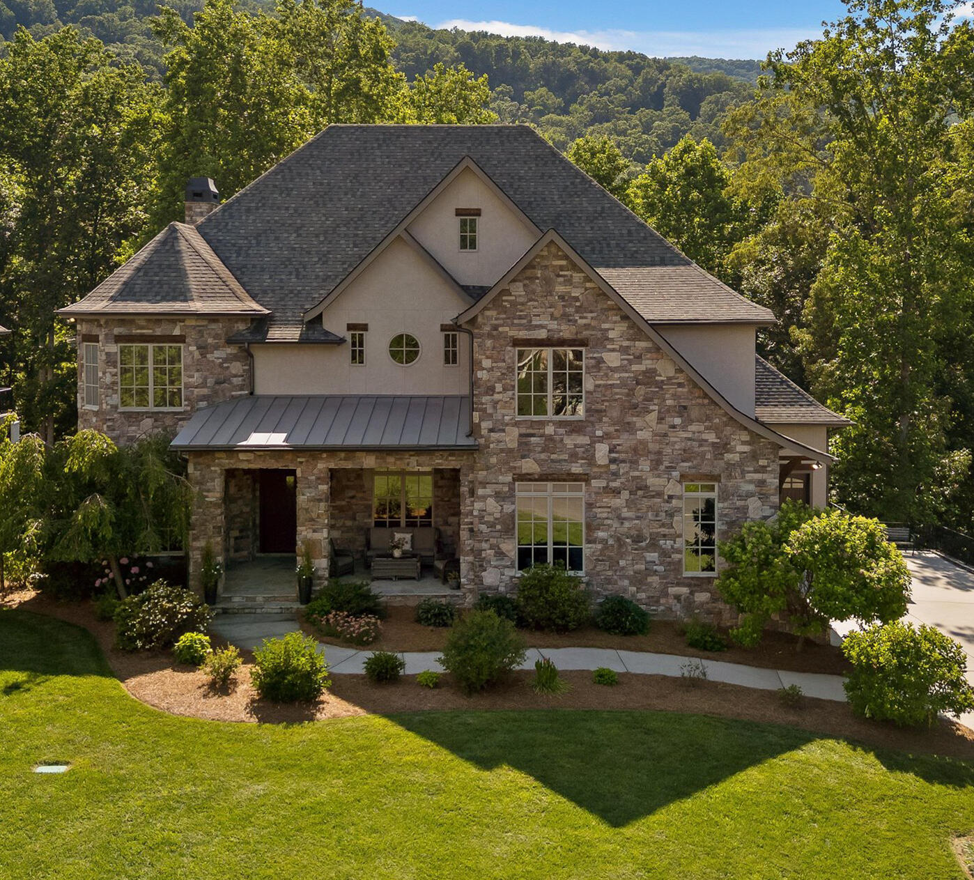 842 Dry Branch Court — photo