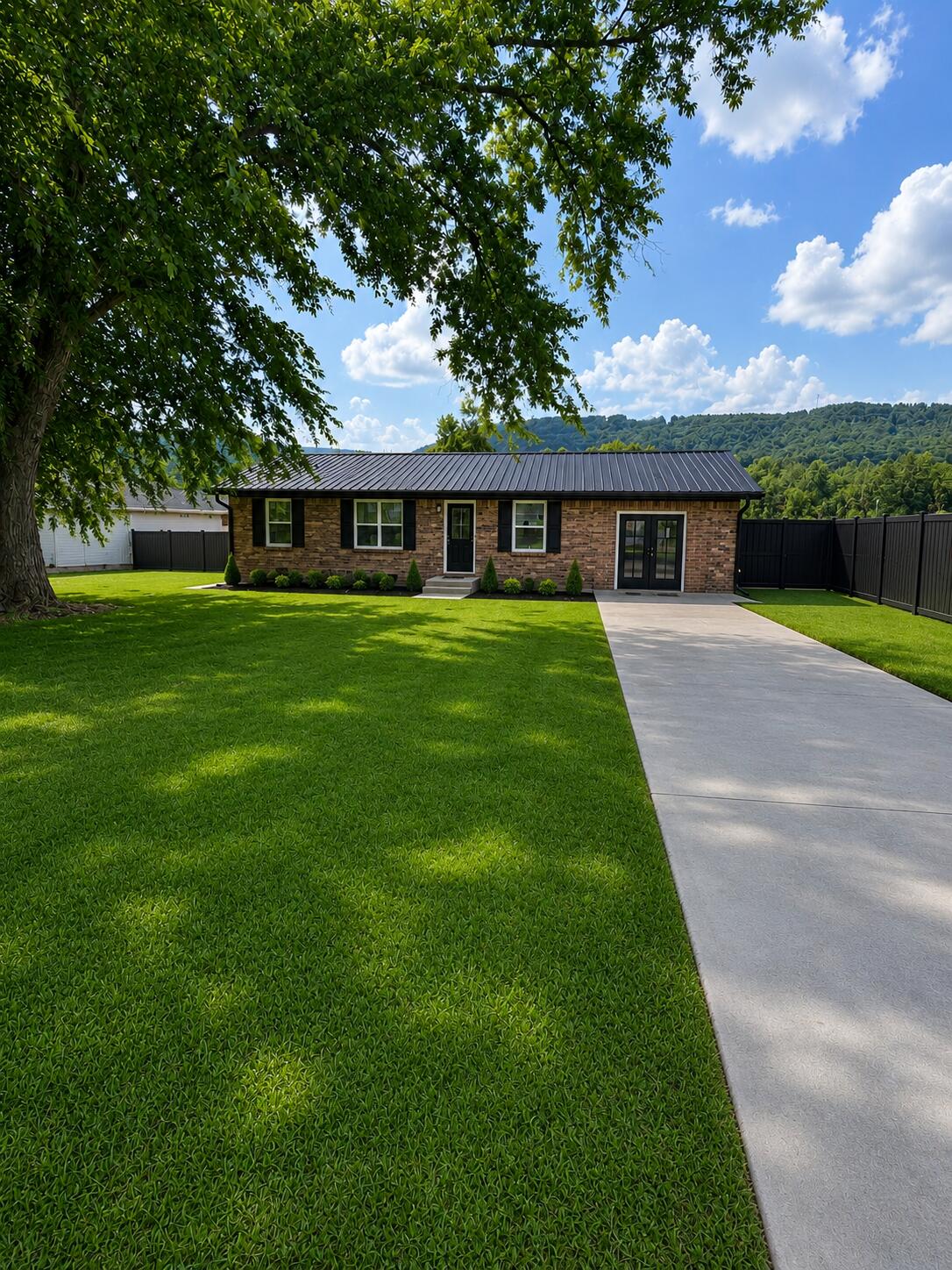 73 Hill Circle — photo