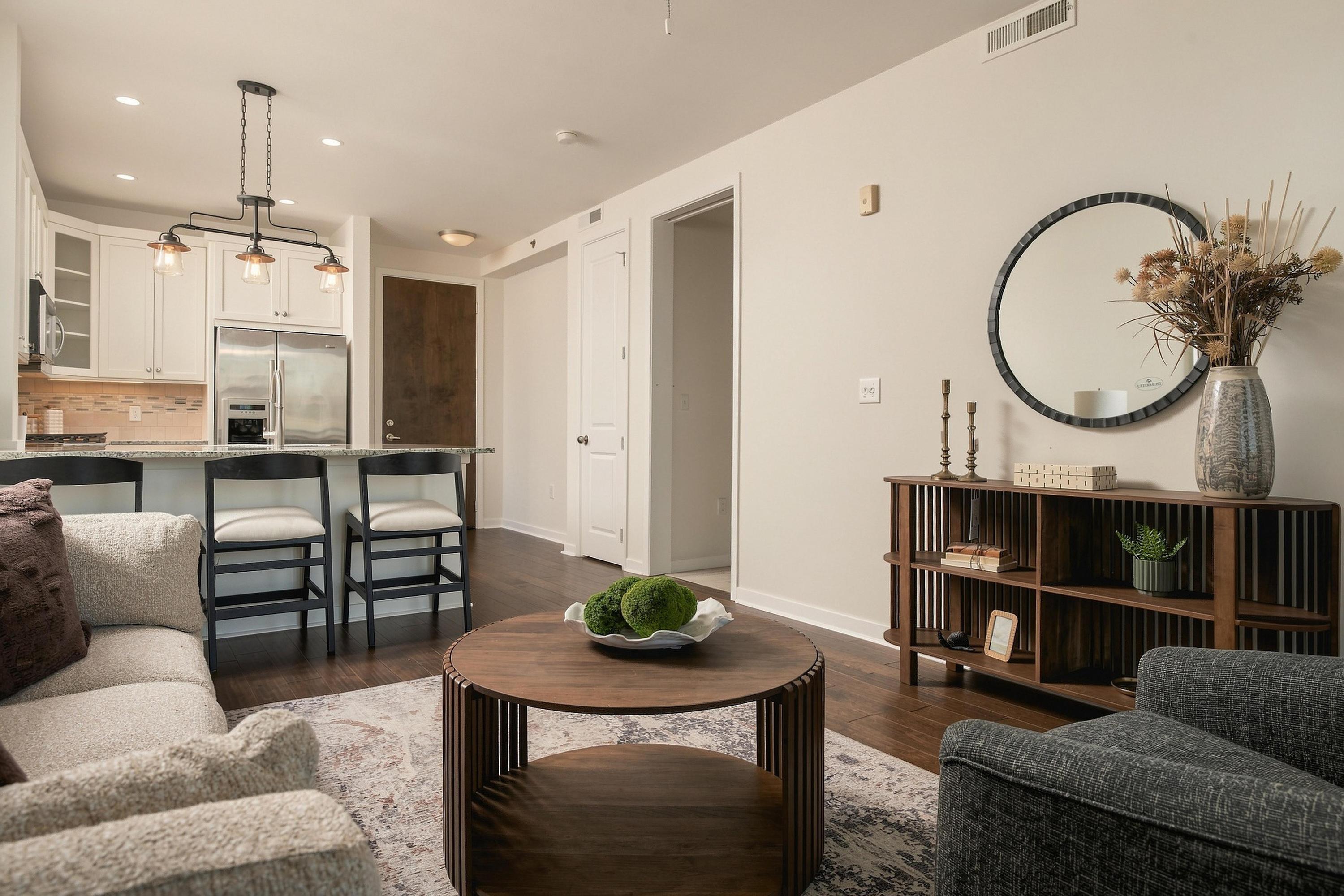 200 Manufacturers Road, Apt 619 — photo