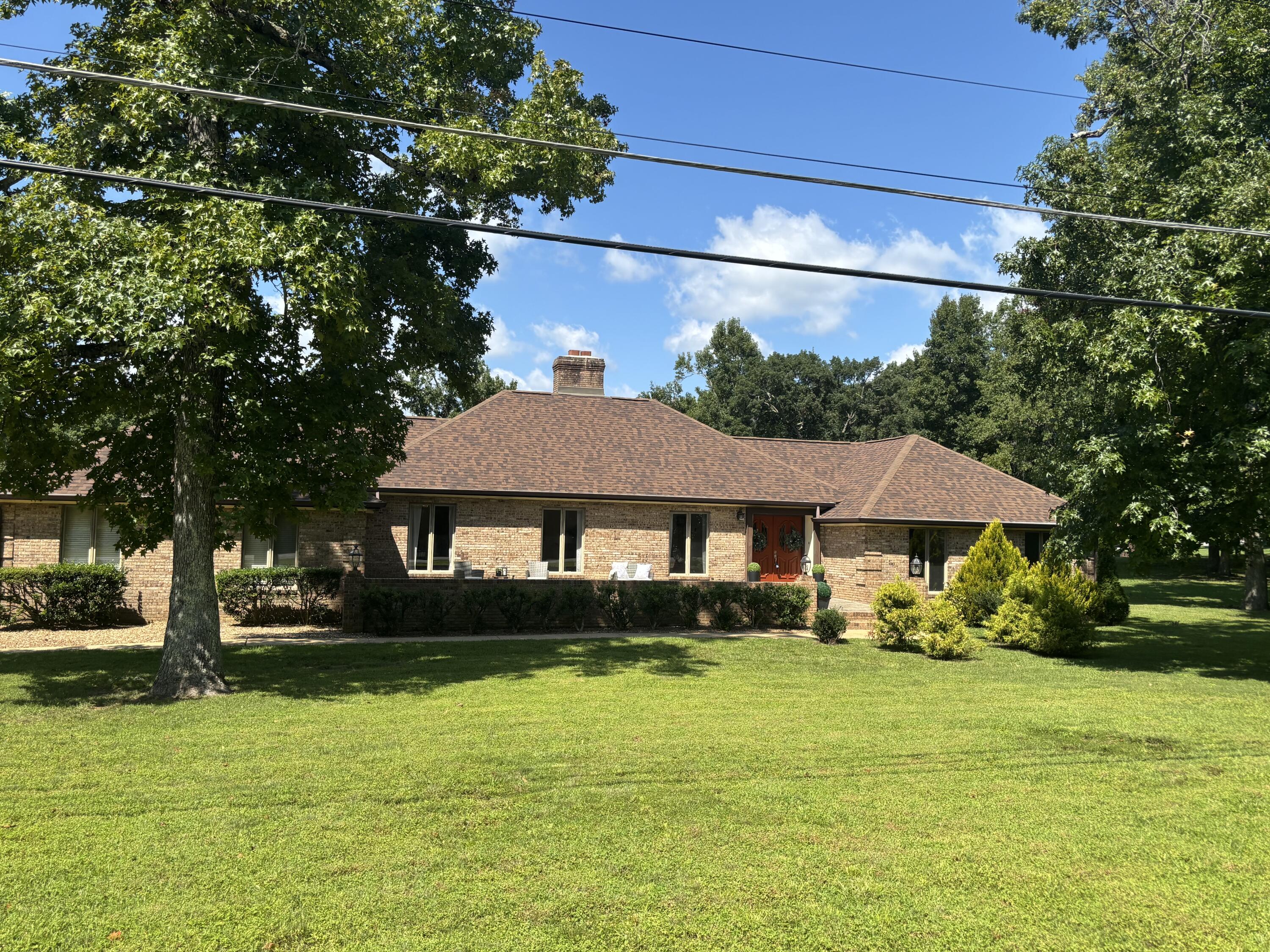 9031 Brow Lake Road — photo