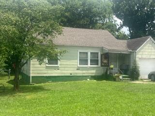 718 W Henderson Drive — photo