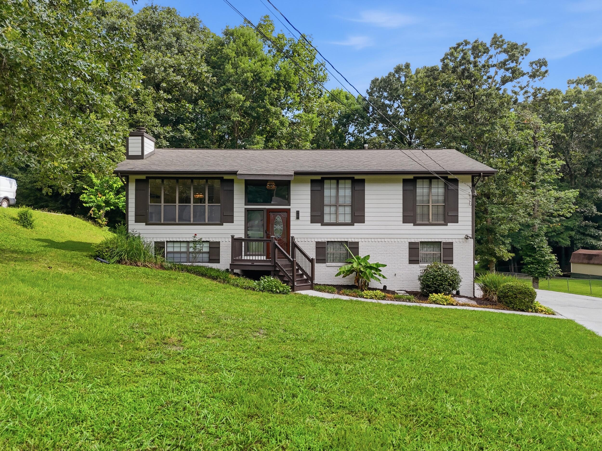 5033 Hunter Village Drive — photo