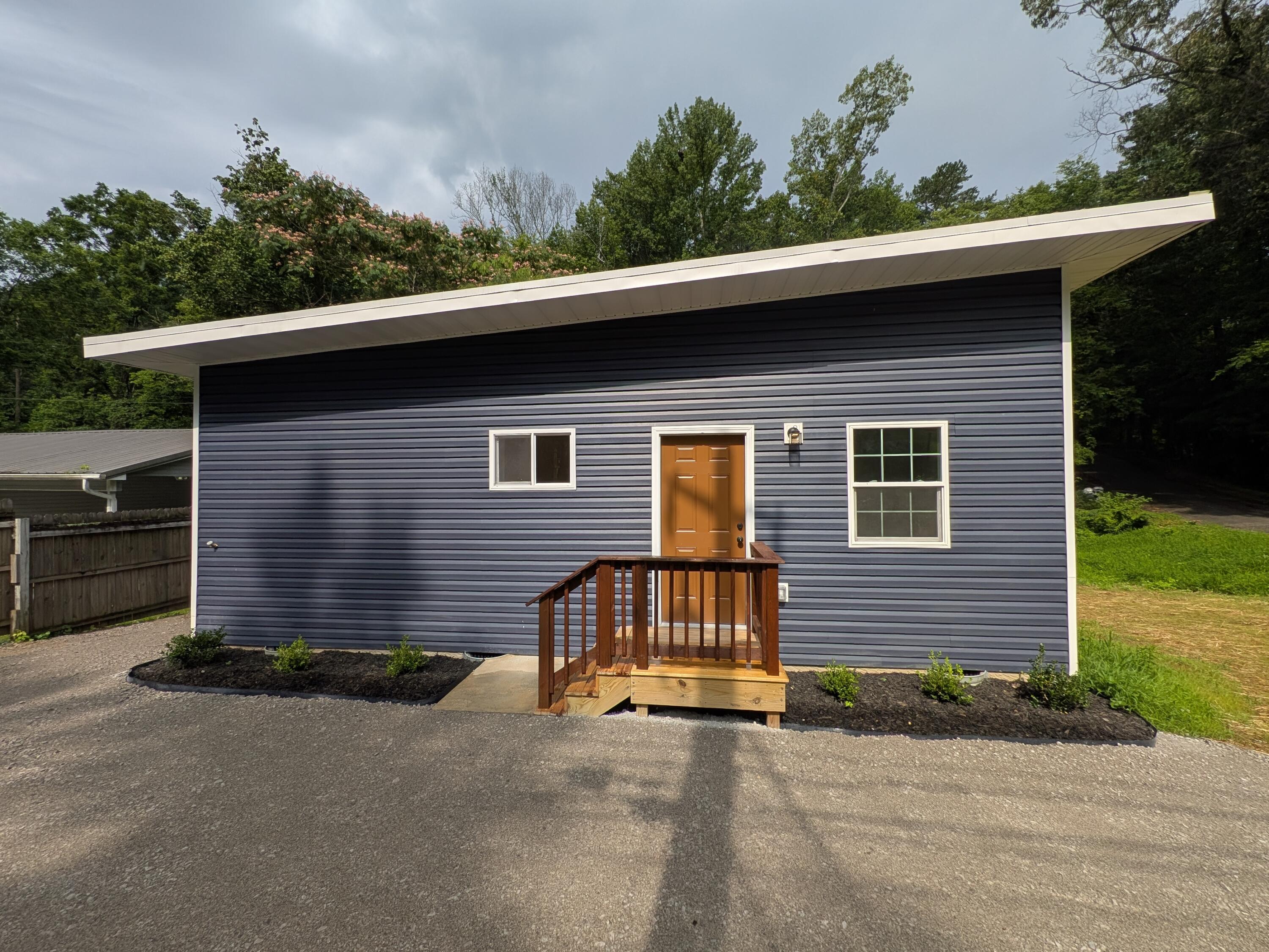7721 Harper Road — photo