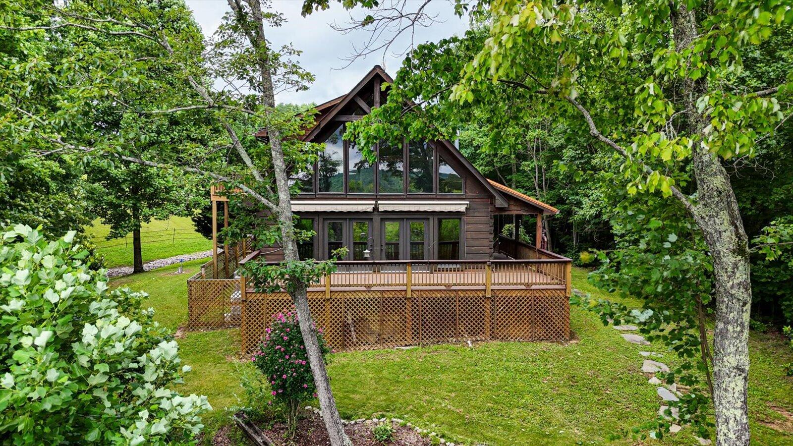 1085 Thunder Ridge Drive — photo