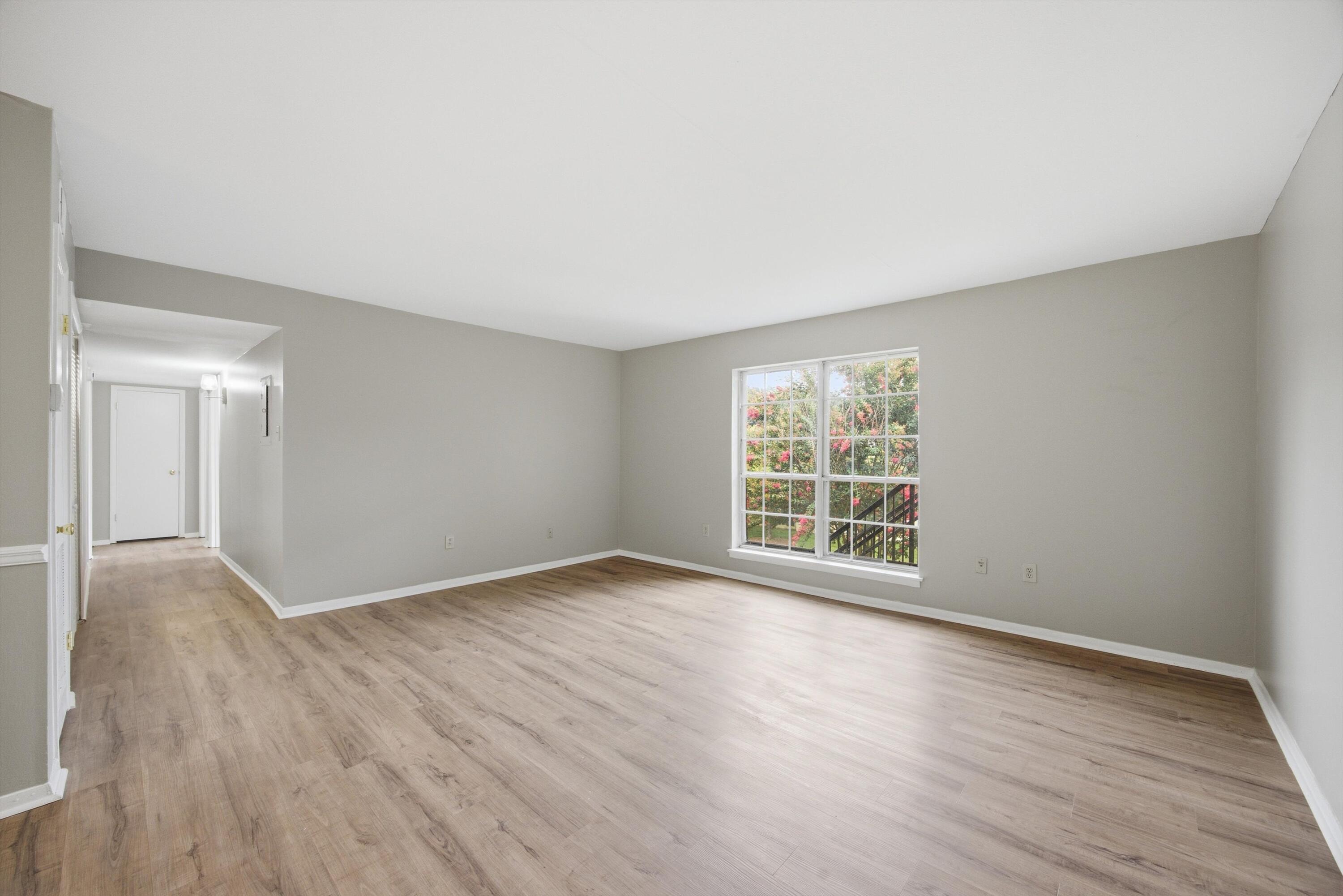 900 Mountain Creek Road, V484 — photo