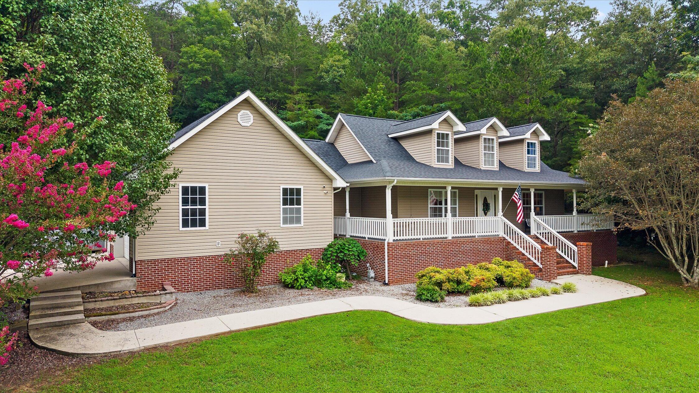 24 Highland Drive — photo