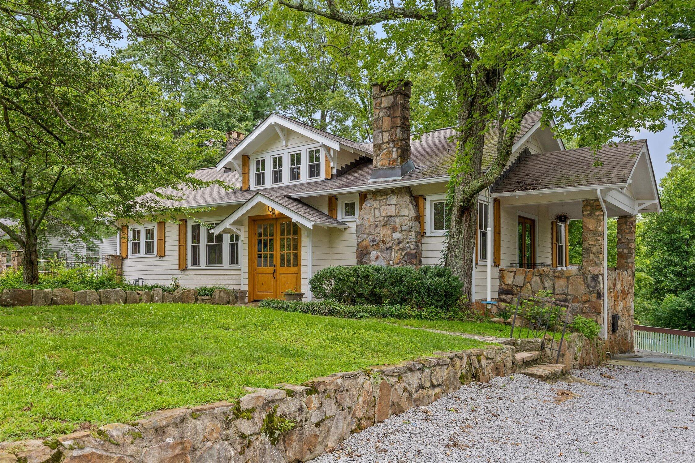 117 S Bragg Avenue — photo