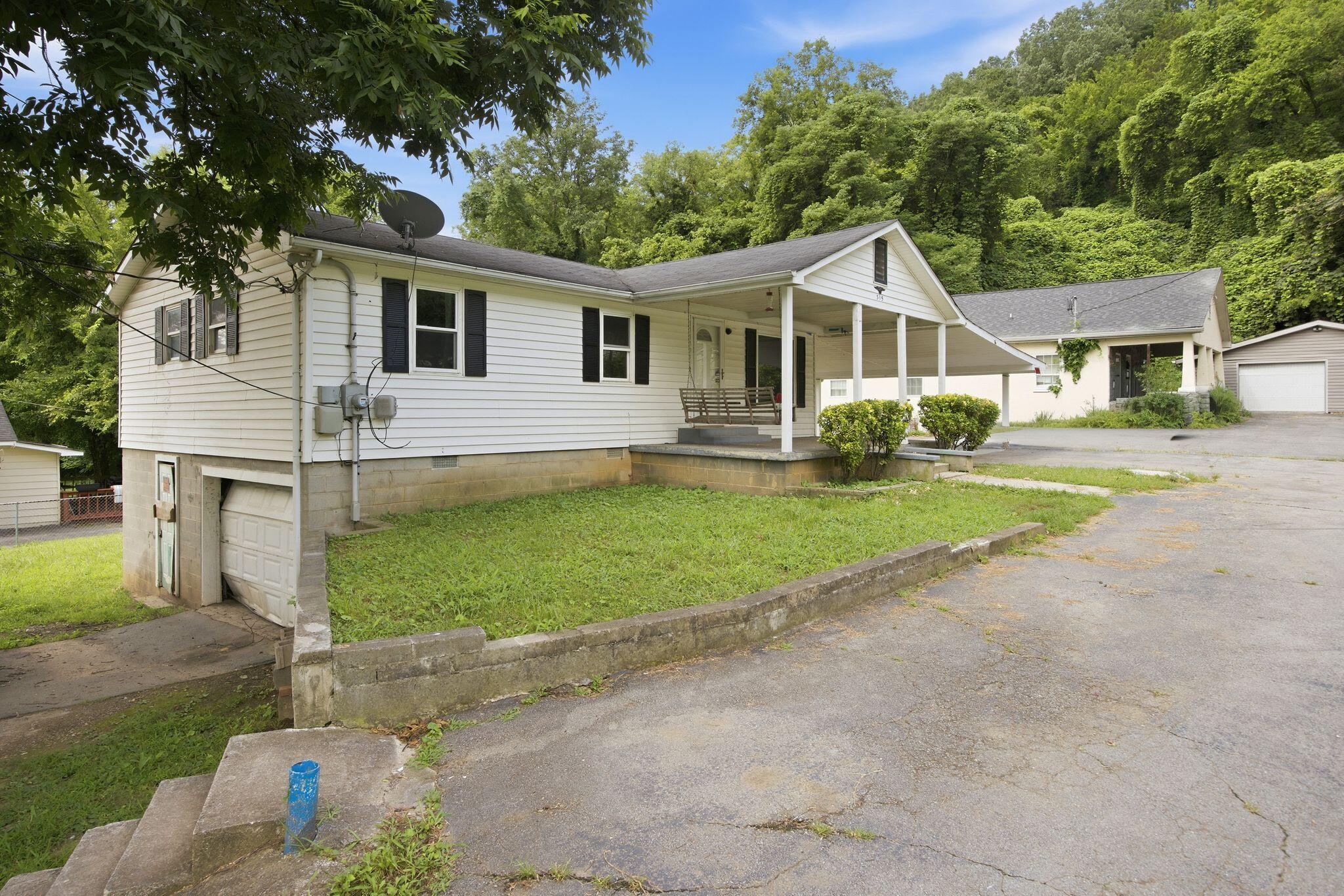 315 Hillsview Drive — photo