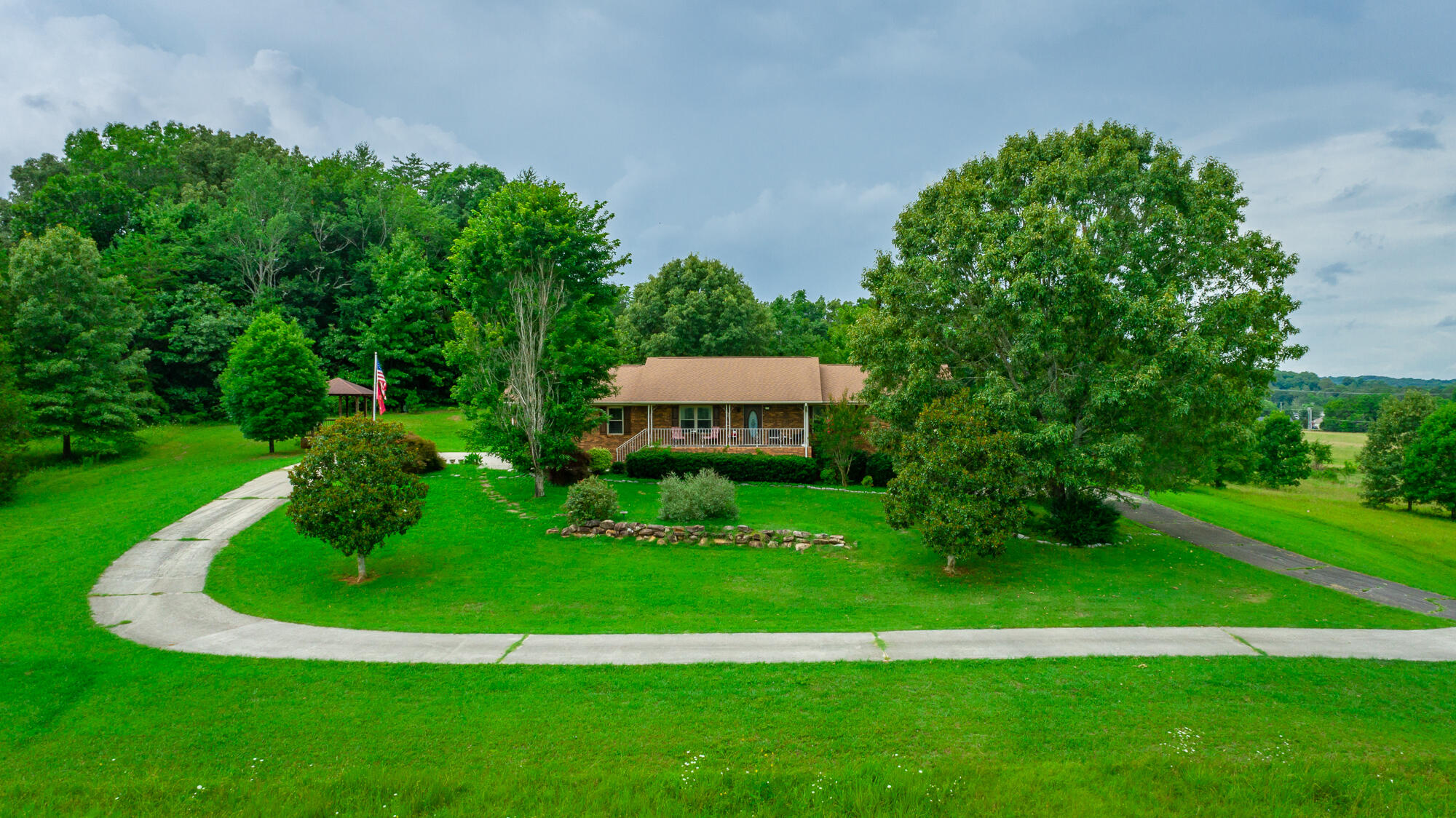 10245 Snow Hill Road — photo