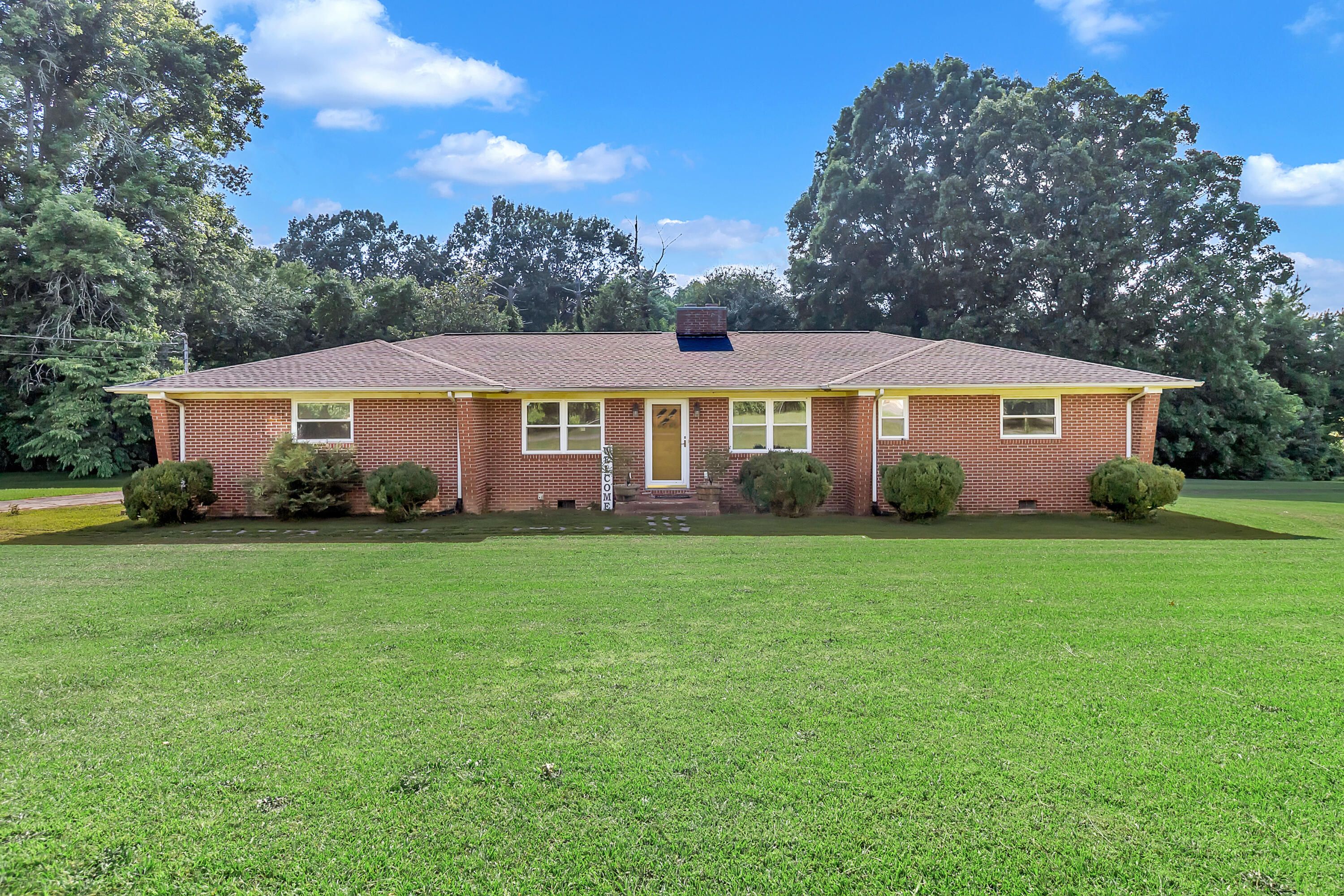 116 Diane Drive — photo