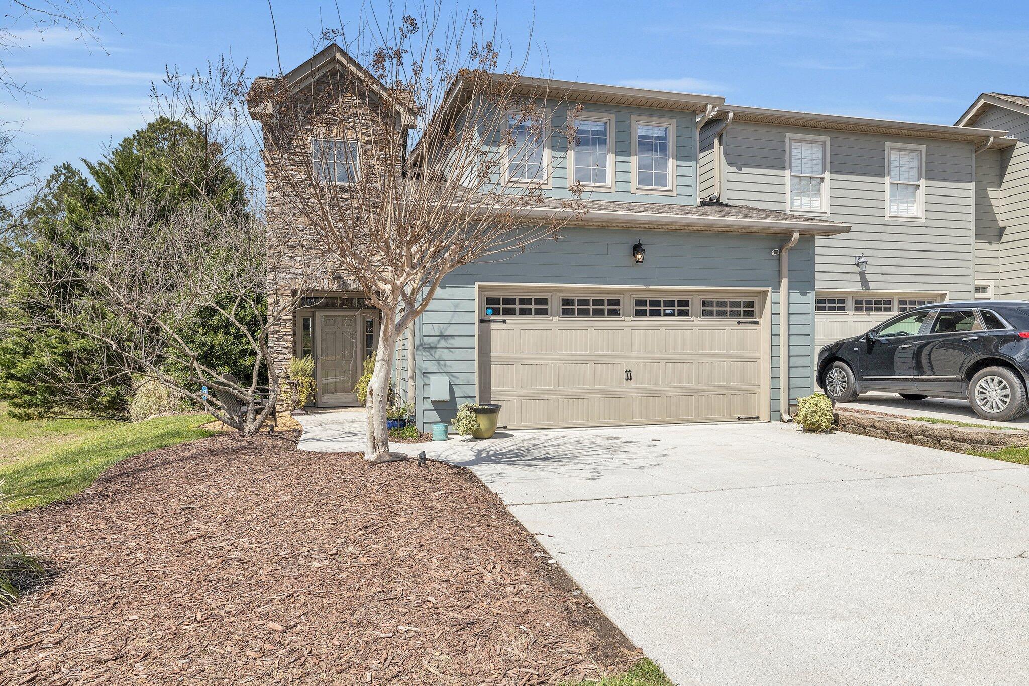 2317 Rivendell Lane — photo
