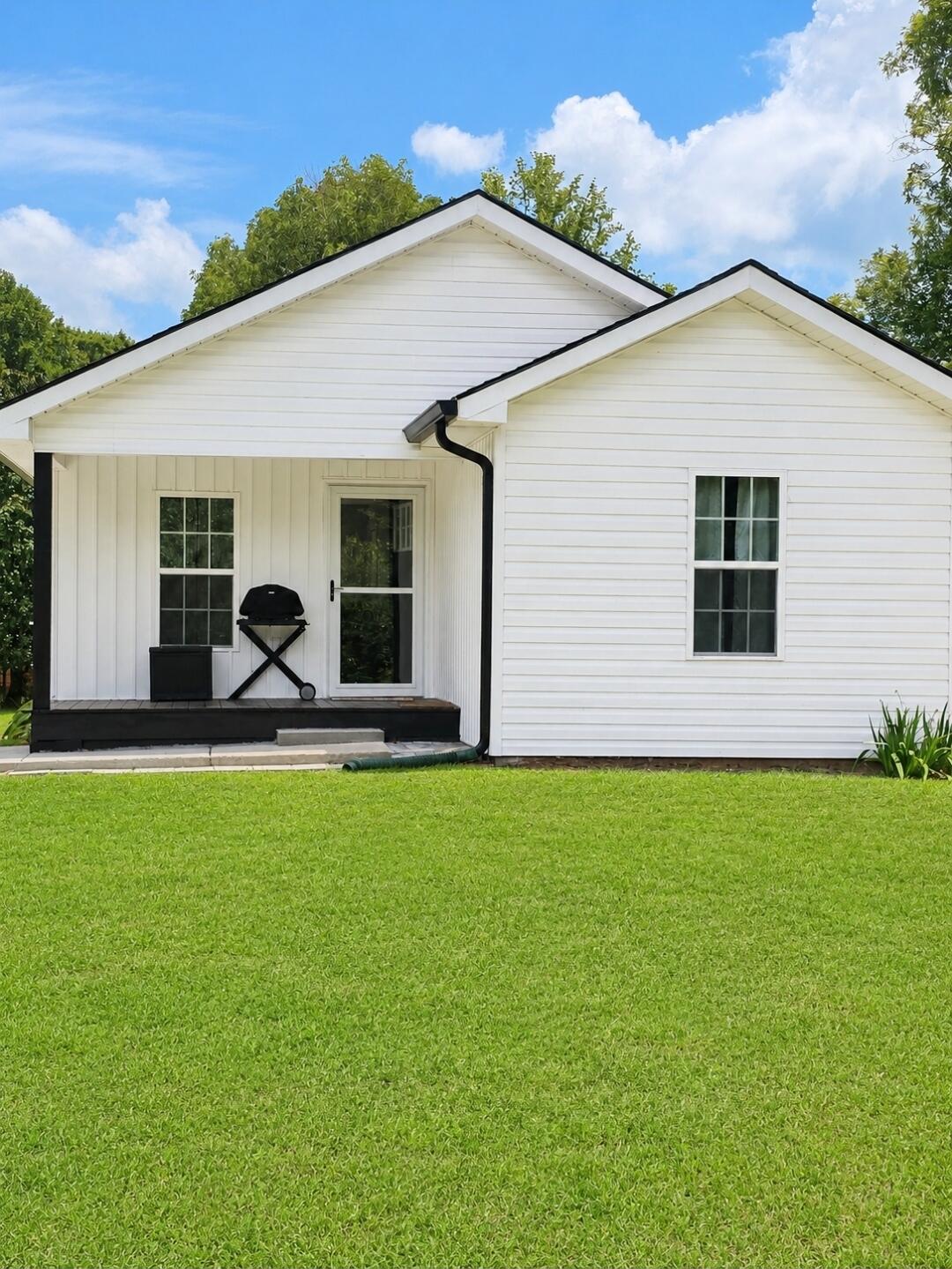 200 Brooker Drive — photo