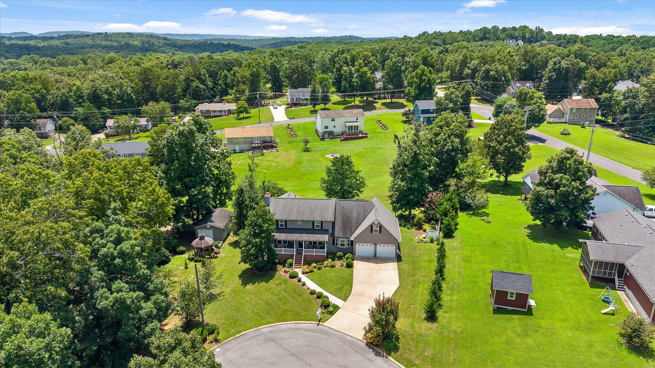 44 Creekside Drive — photo