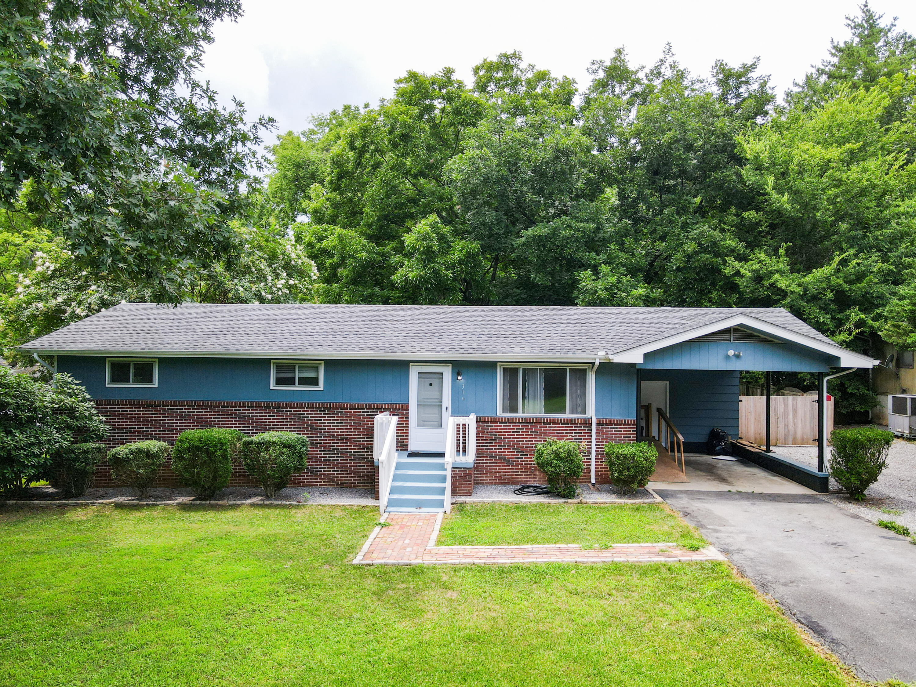 316 Reads Lake Road — photo