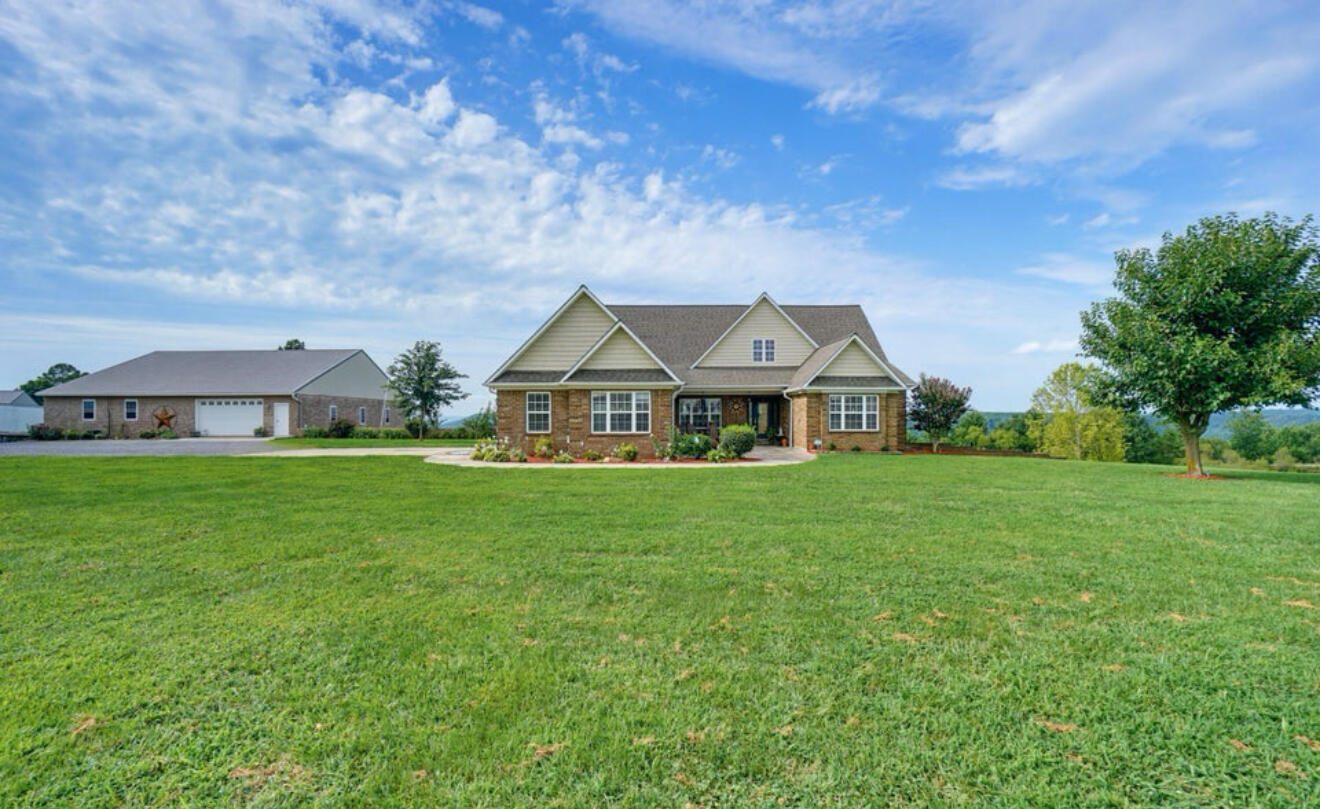 1400 County Road 818 — photo