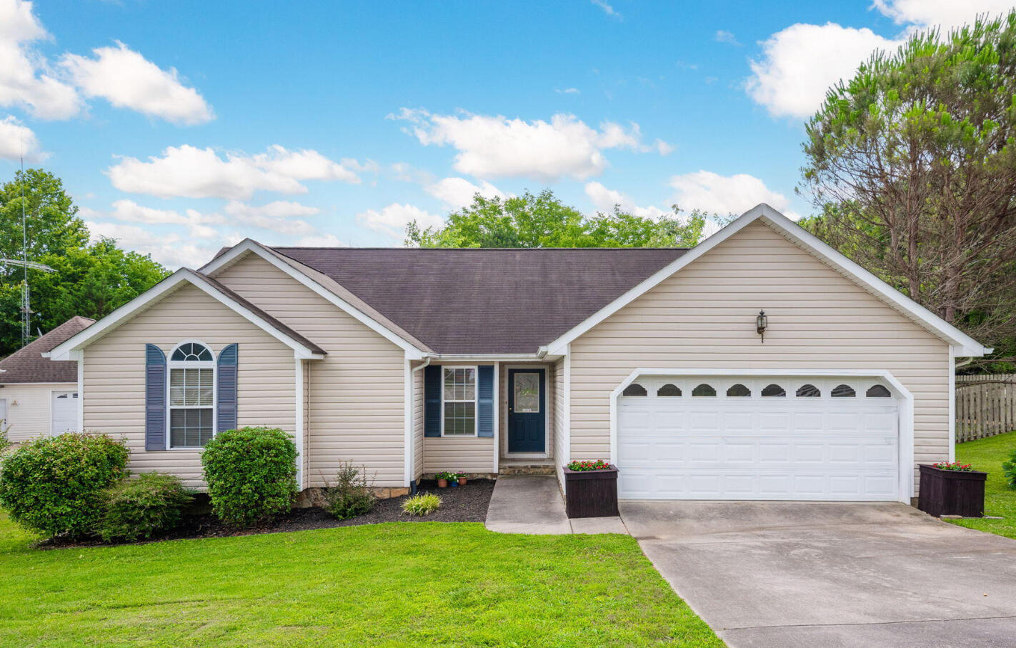 5712 Sundown Court — photo
